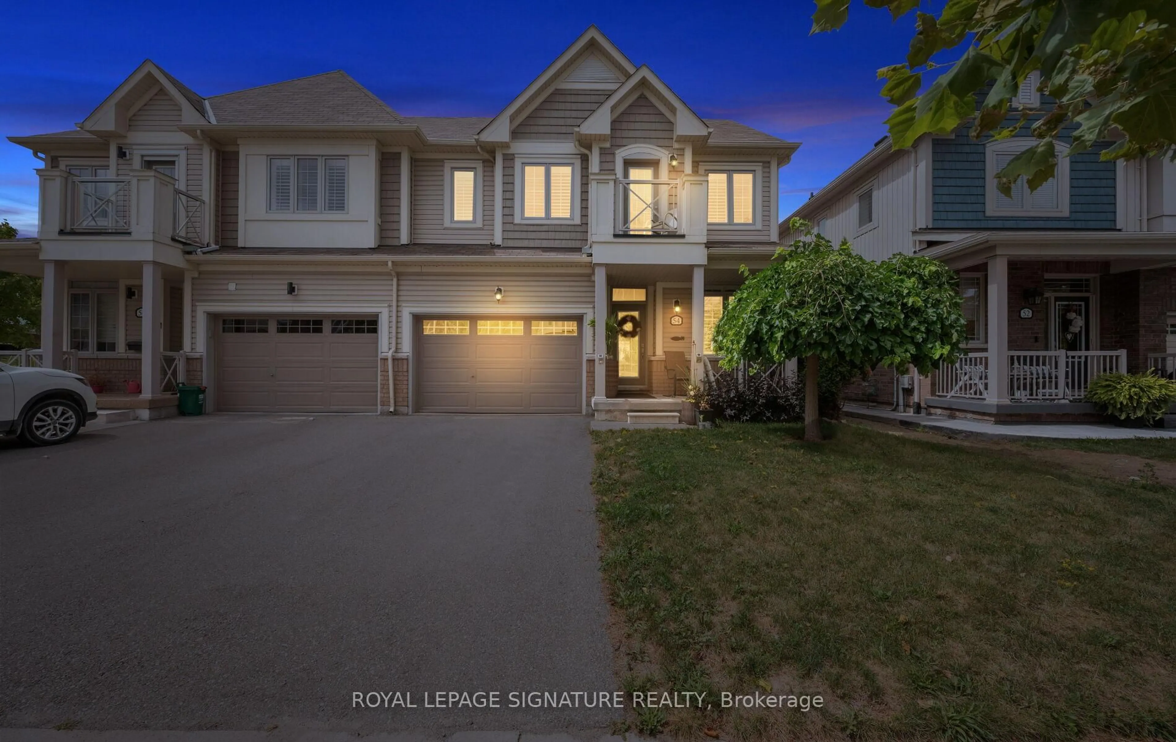 Home with vinyl exterior material, street for 54 Cannery Dr, Niagara-on-the-Lake Ontario L0S 1J1
