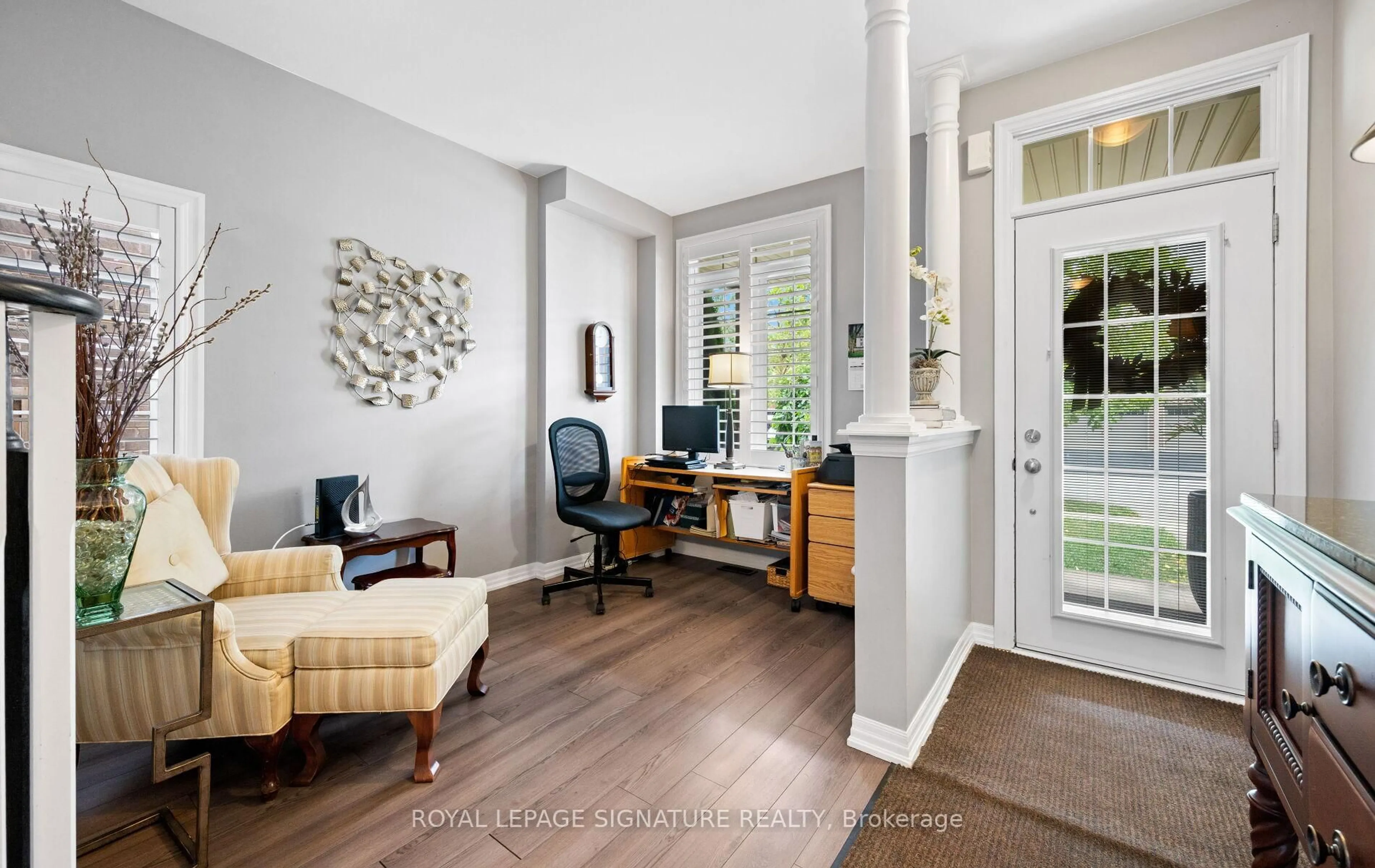 Indoor entryway for 54 Cannery Dr, Niagara-on-the-Lake Ontario L0S 1J1