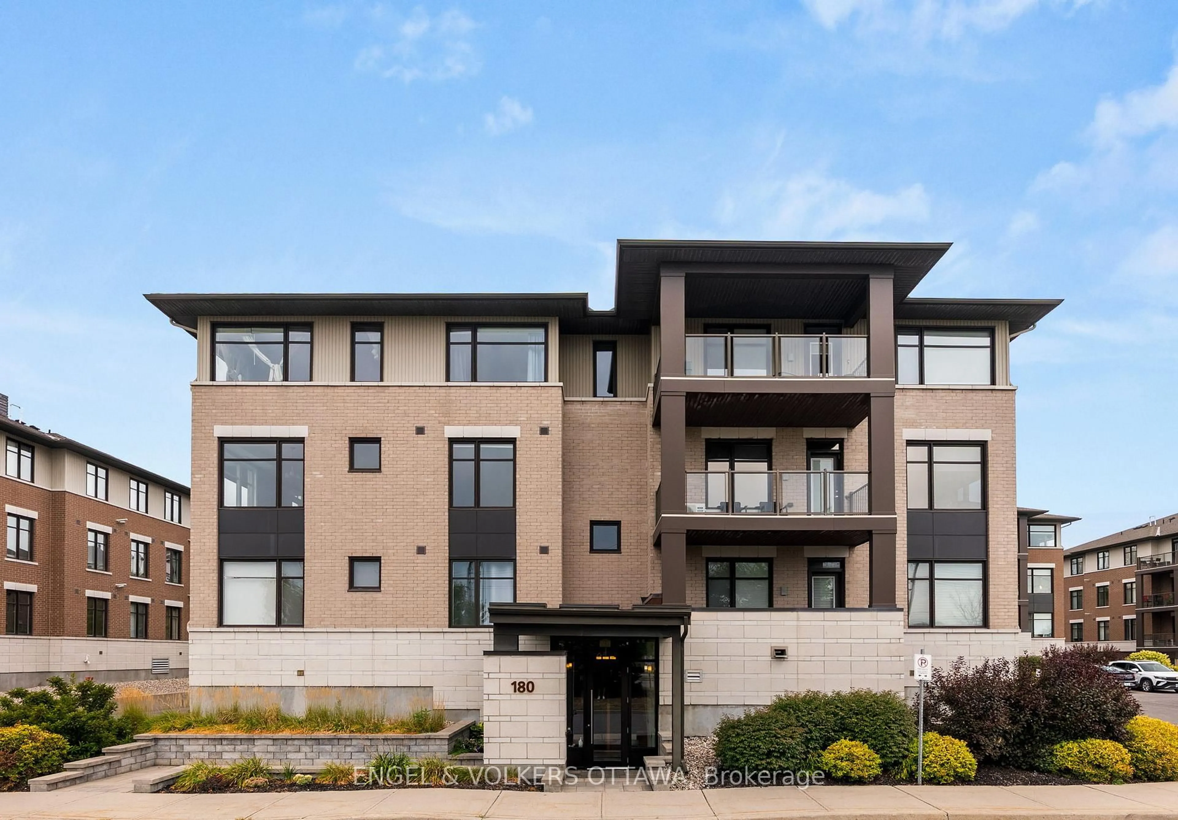Home with brick exterior material, building for 180 Guelph Private #302, Kanata Ontario K2T 0J6