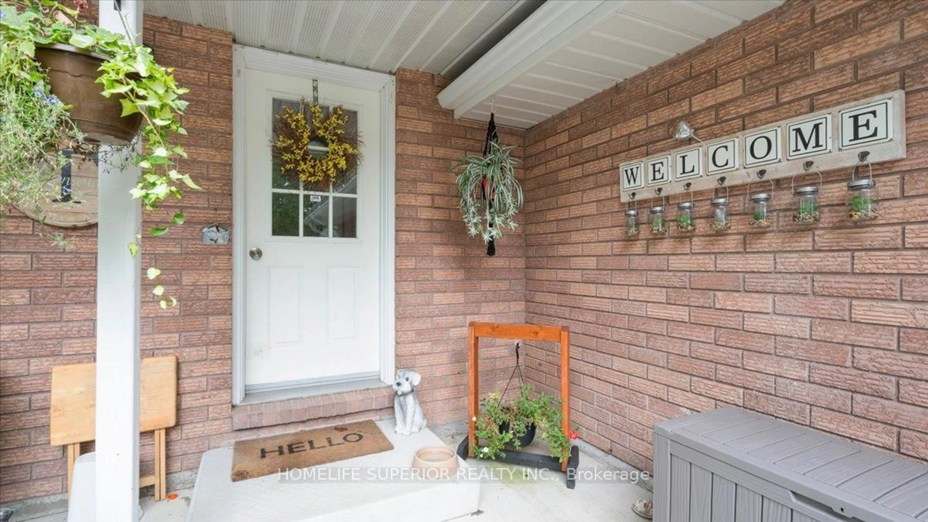 Indoor entryway for 226 Lahey Rd, Limoges Ontario K0K 2M0