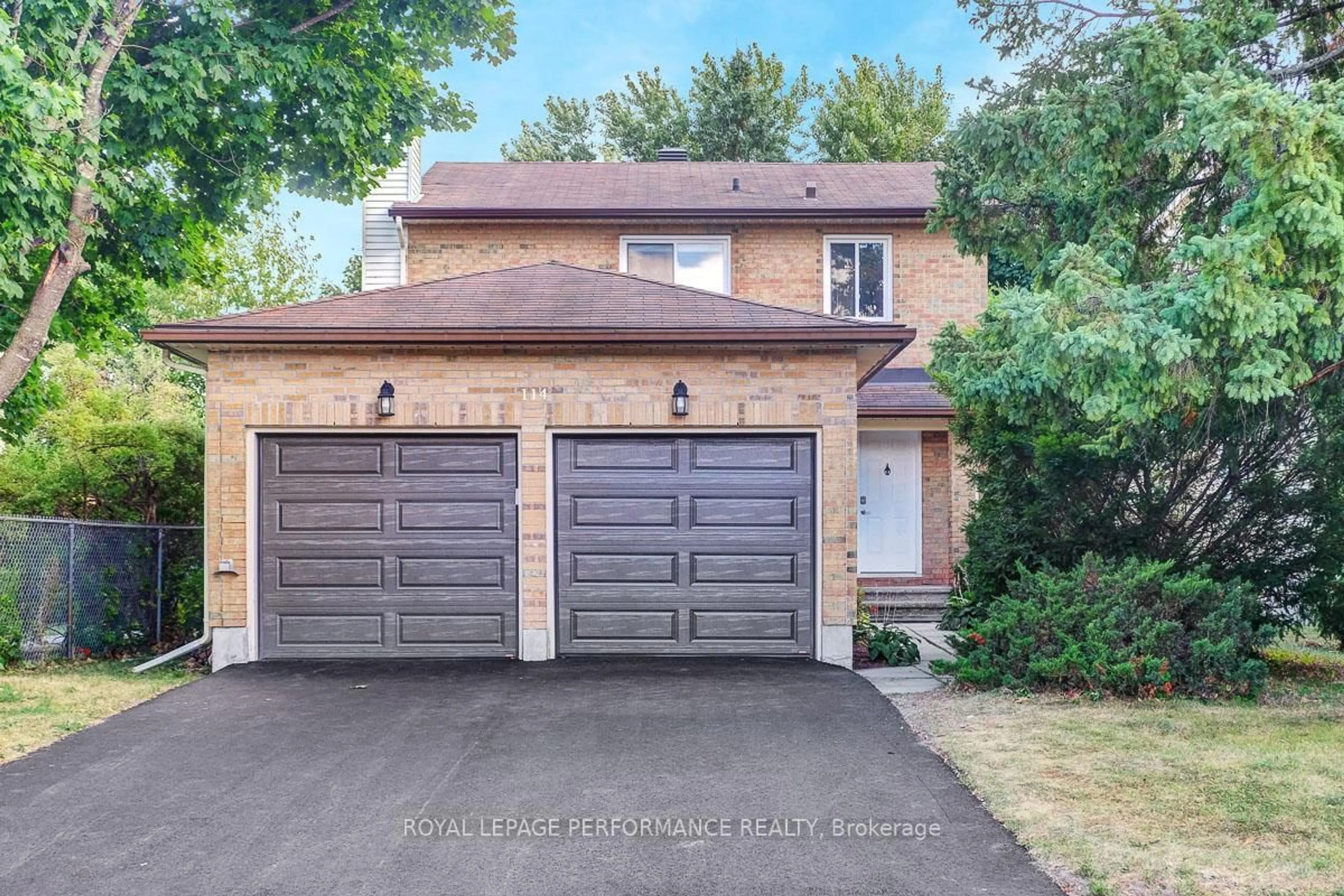 Unknown for 114 Four Seasons Dr, Ottawa Ontario K2E 7S1