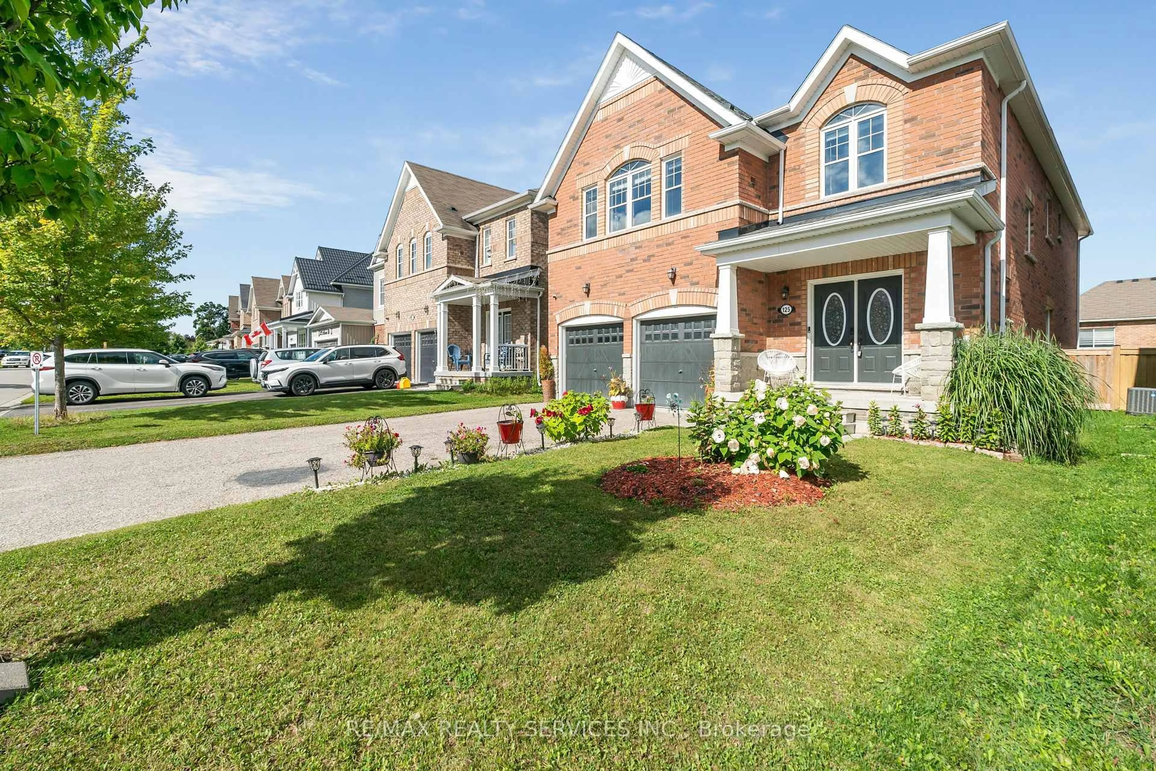 Home with brick exterior material, street for 125 Morden Dr, Shelburne Ontario L9V 3S4
