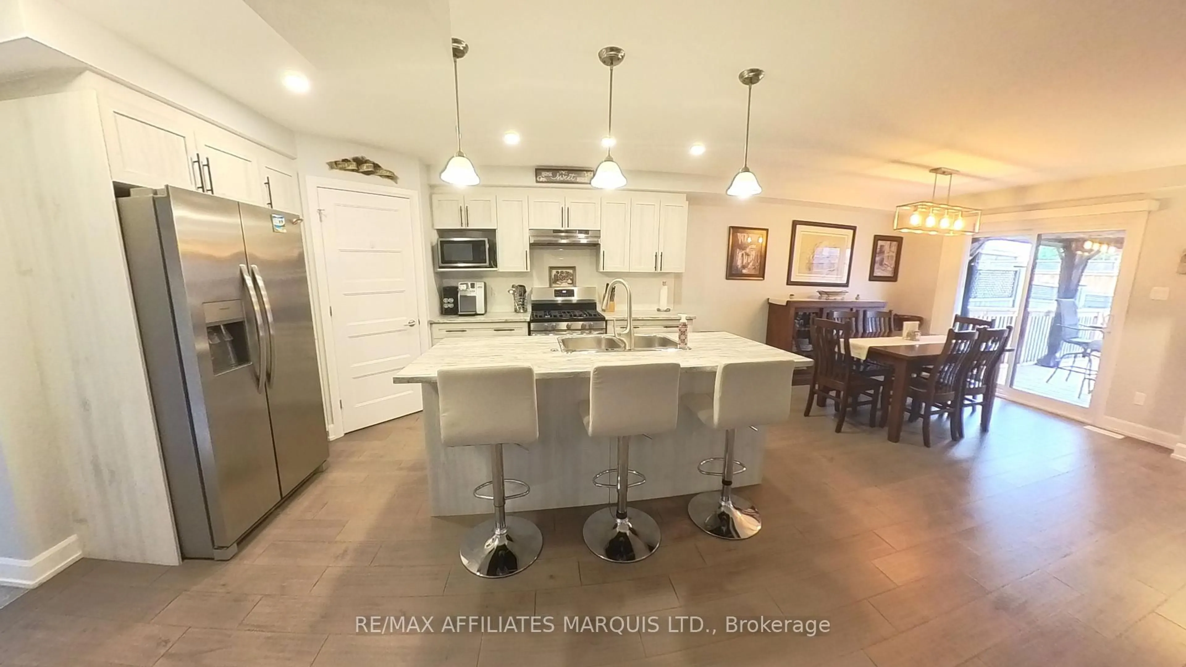 Open concept kitchen, ceramic/tile floor for 261 Lourdes Ave, Cornwall Ontario K6H 0E8