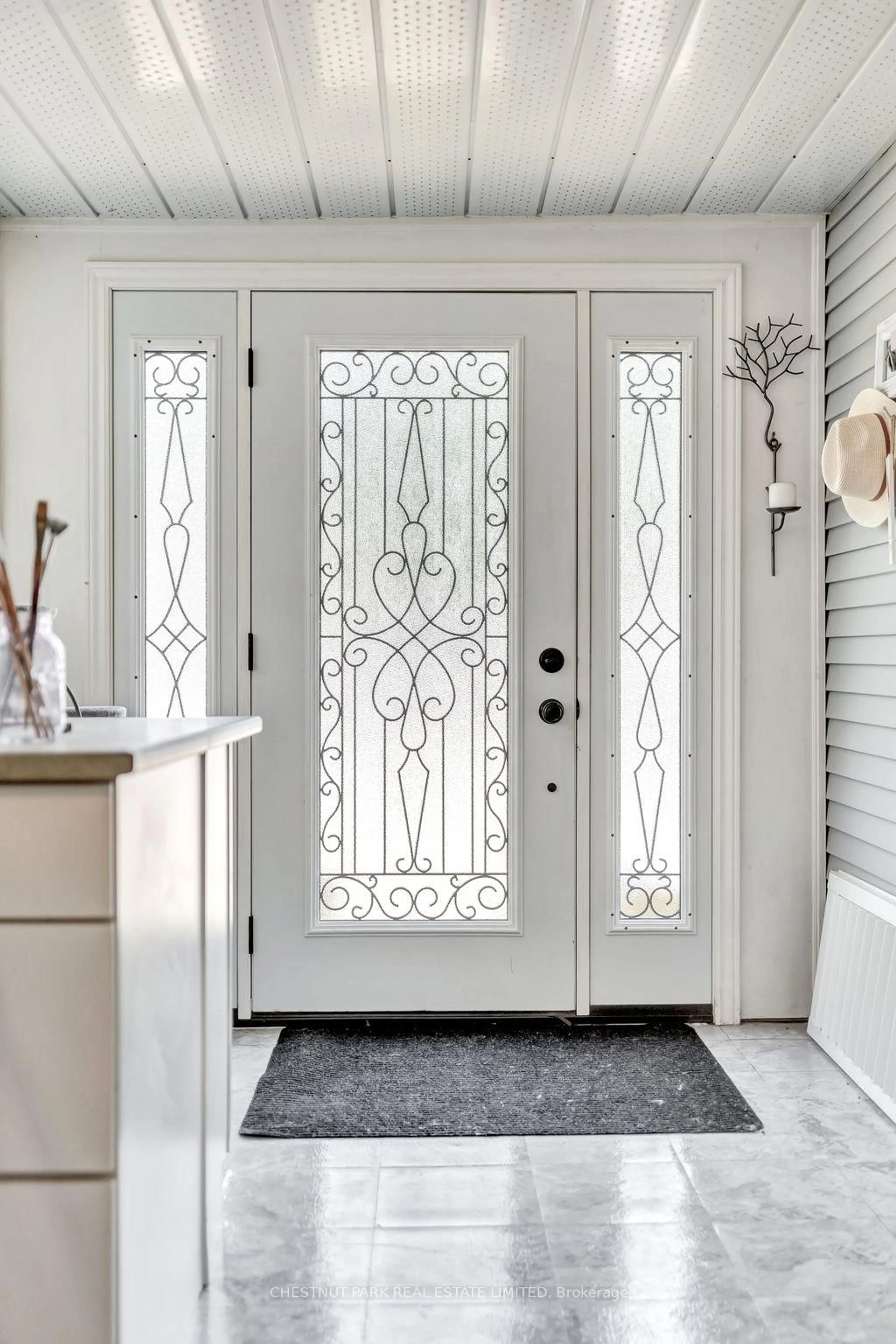 Indoor entryway for 20 Monroe Crt, Prince Edward County Ontario K0K 3L0