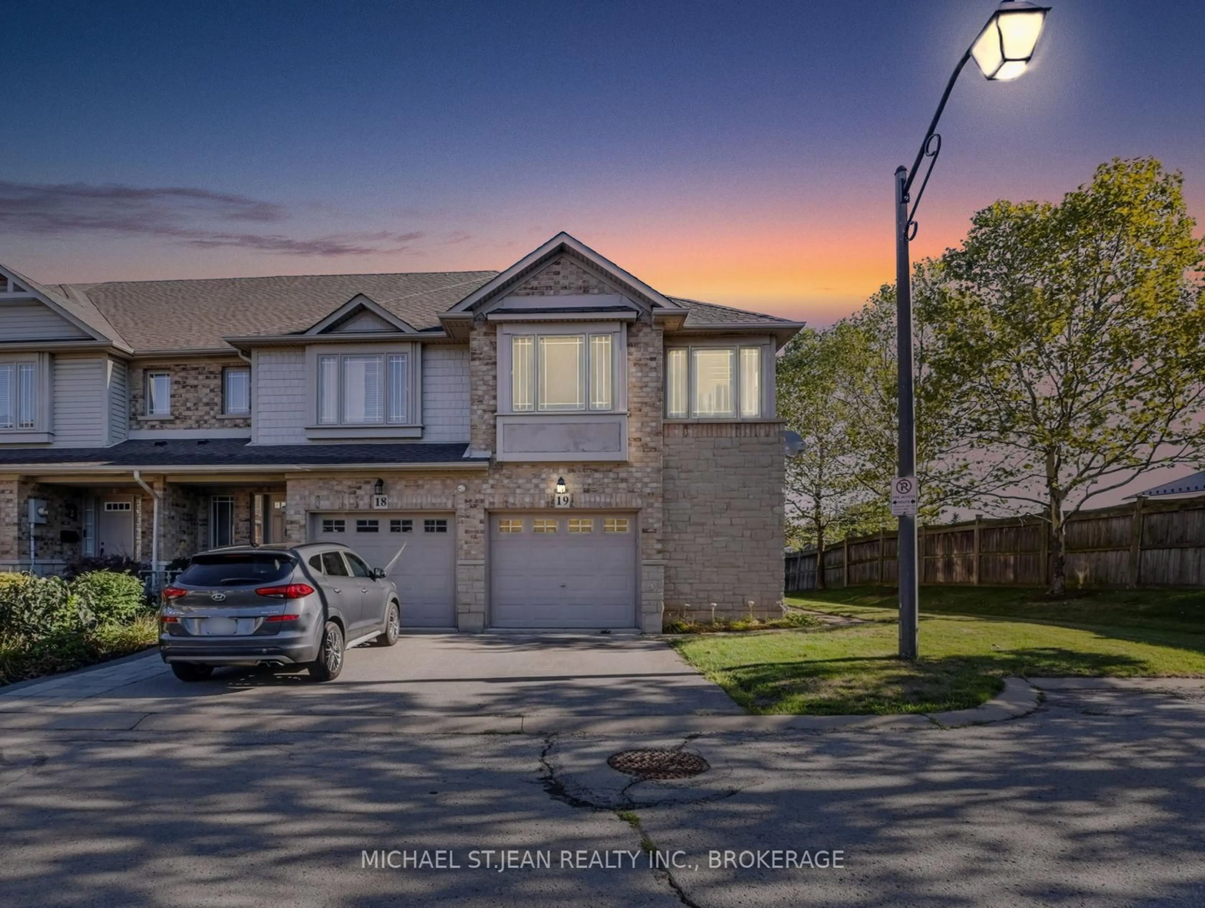 A pic from outside/outdoor area/front of a property/back of a property/a pic from drone, street for 242 Upper Mount Albion Rd #19, Hamilton Ontario L8J 0B1