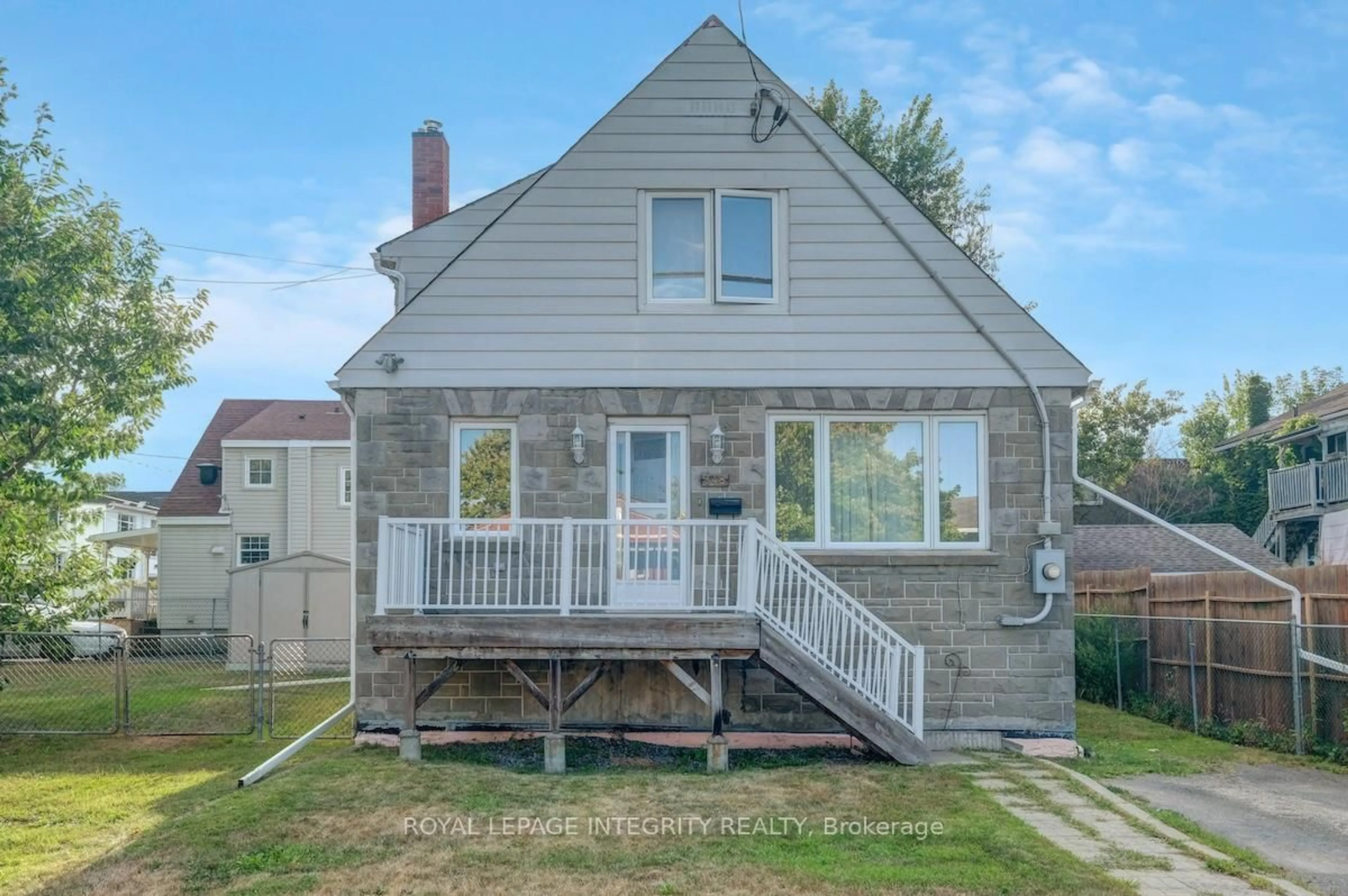 Home with vinyl exterior material, street for 348 Lafontaine Ave, Ottawa Ontario K1L 6X5