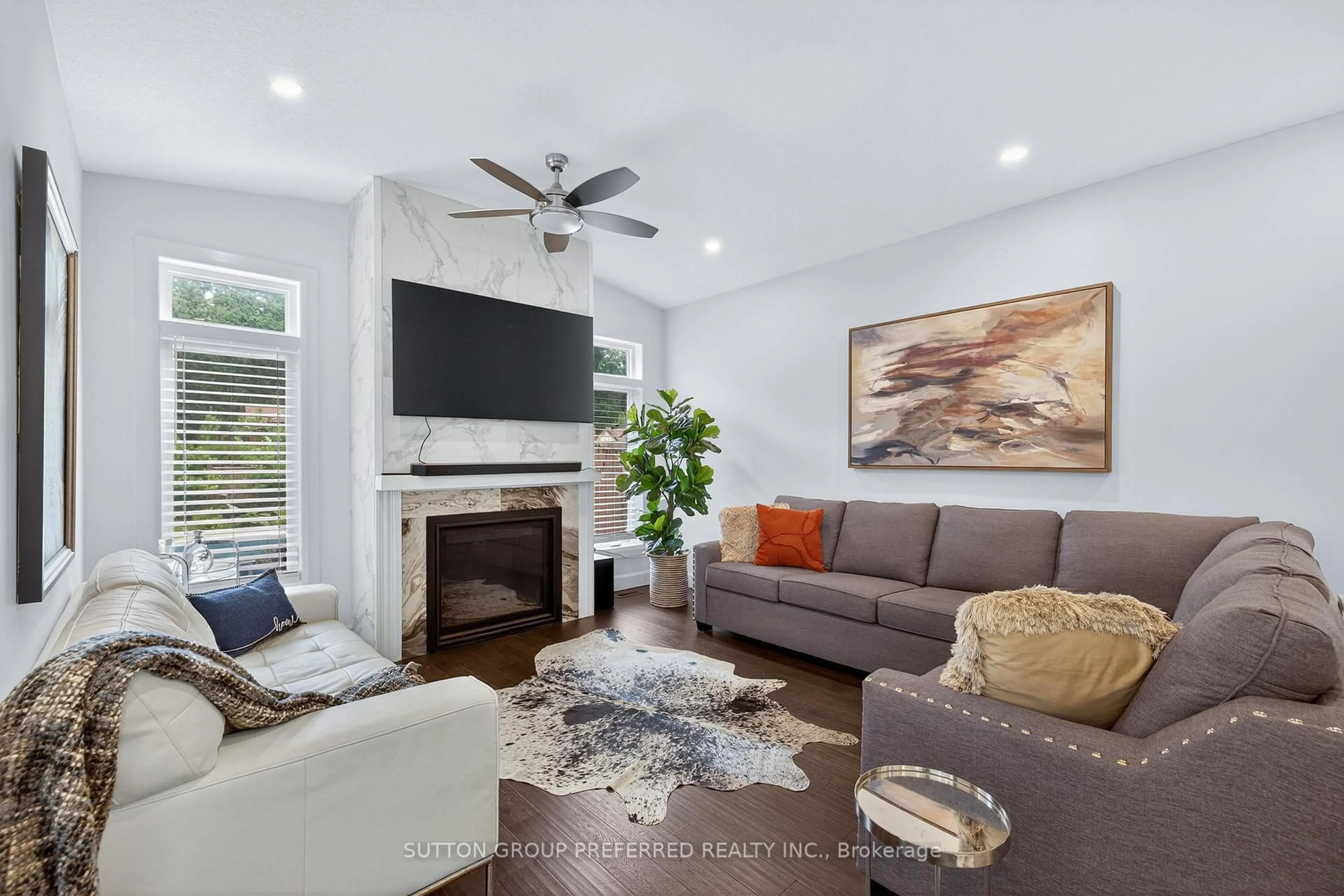 Living room with furniture, unknown for 21 Armstrong St, Strathroy-Caradoc Ontario N0L 1V0