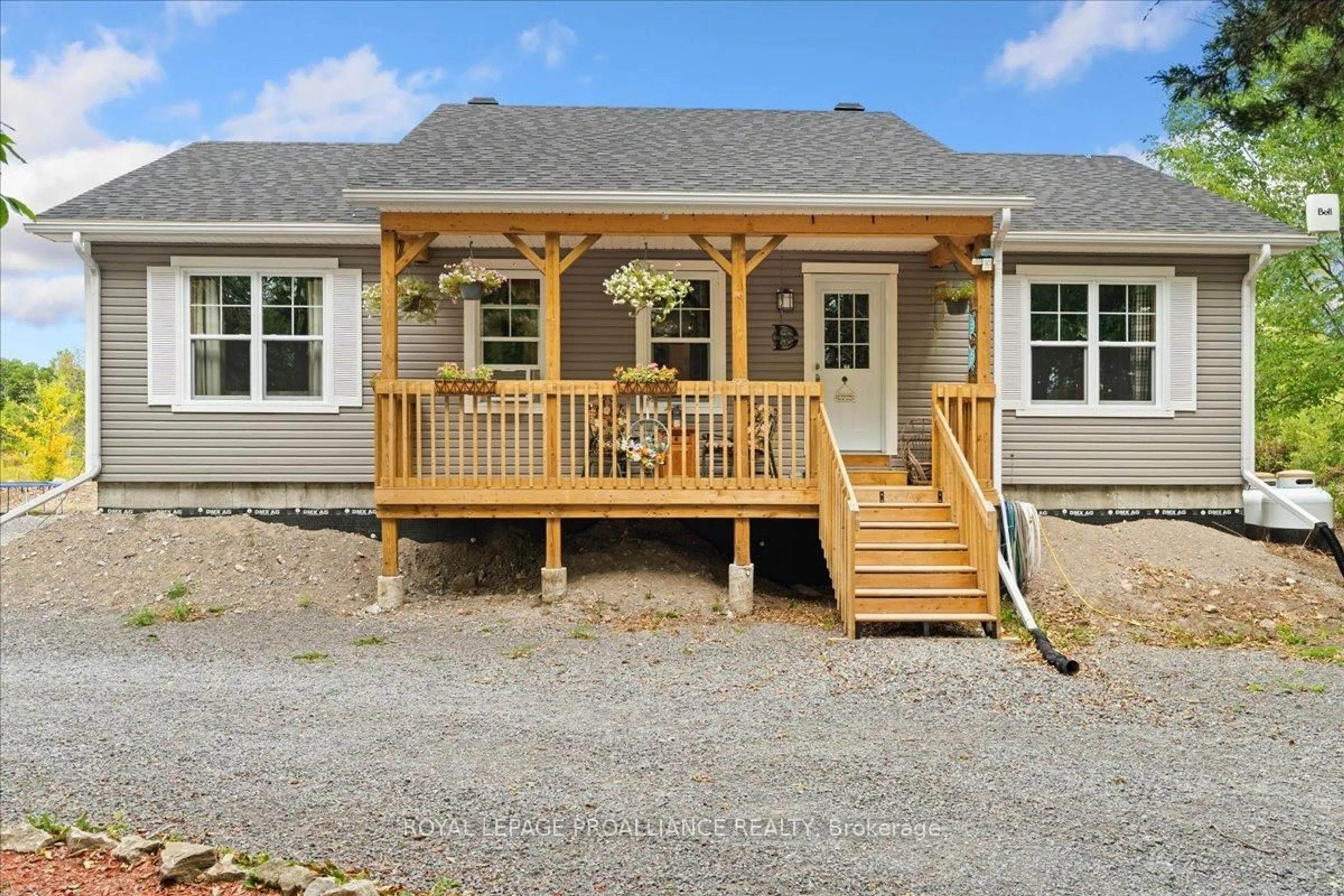 Home with vinyl exterior material, unknown for 305 Bateman Rd, Stirling-Rawdon Ontario K0K 3C0