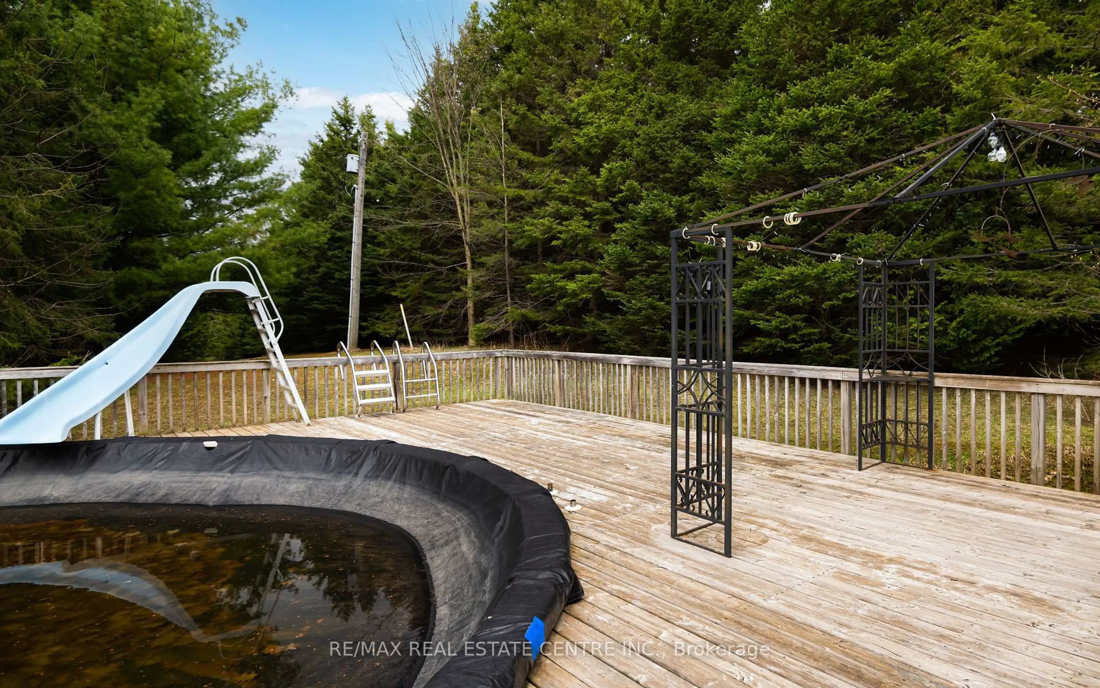 Patio, water/lake/river/ocean view for 506086 Highway 89 Highway, Mono Ontario L9V 1H7