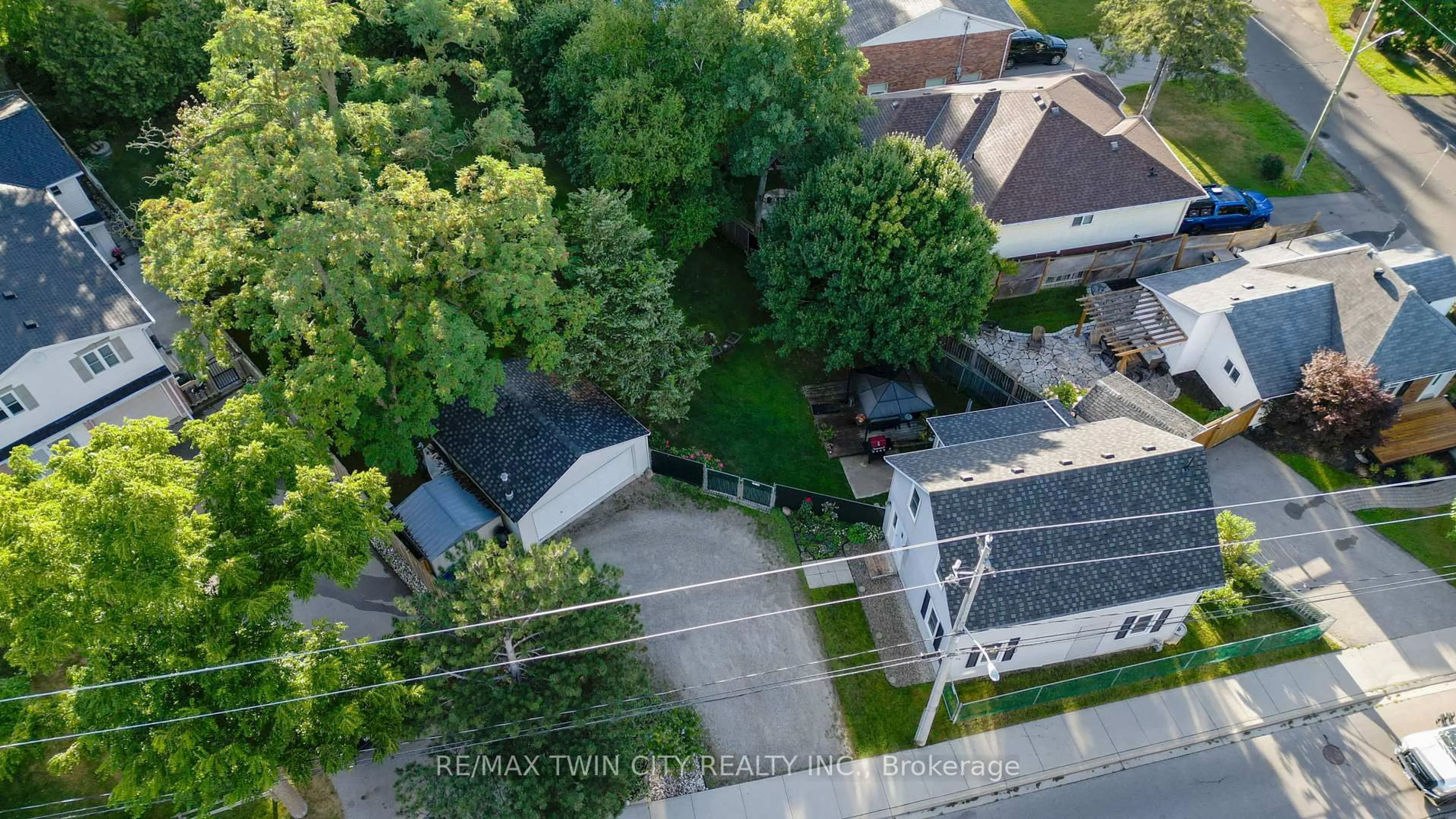 A pic from outside/outdoor area/front of a property/back of a property/a pic from drone, street for 64 Woolwich St, Kitchener Ontario N2K 1S3