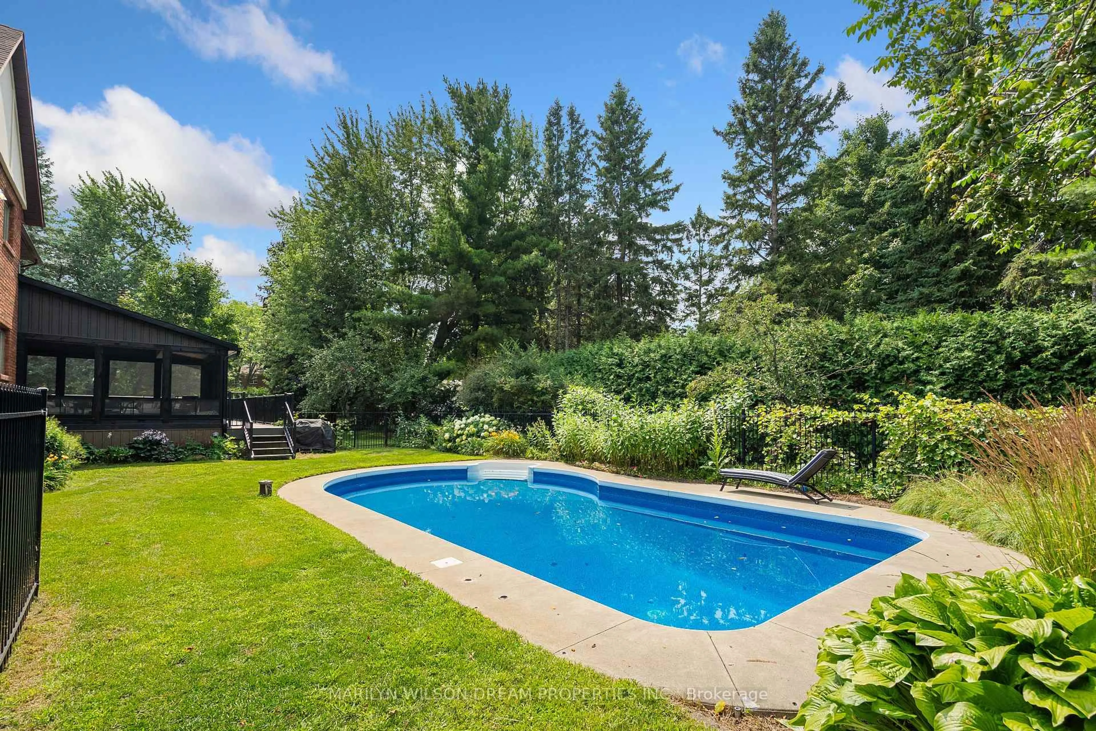 Pool for 3 East Healey Ave, Ottawa Ontario K2S 1J9
