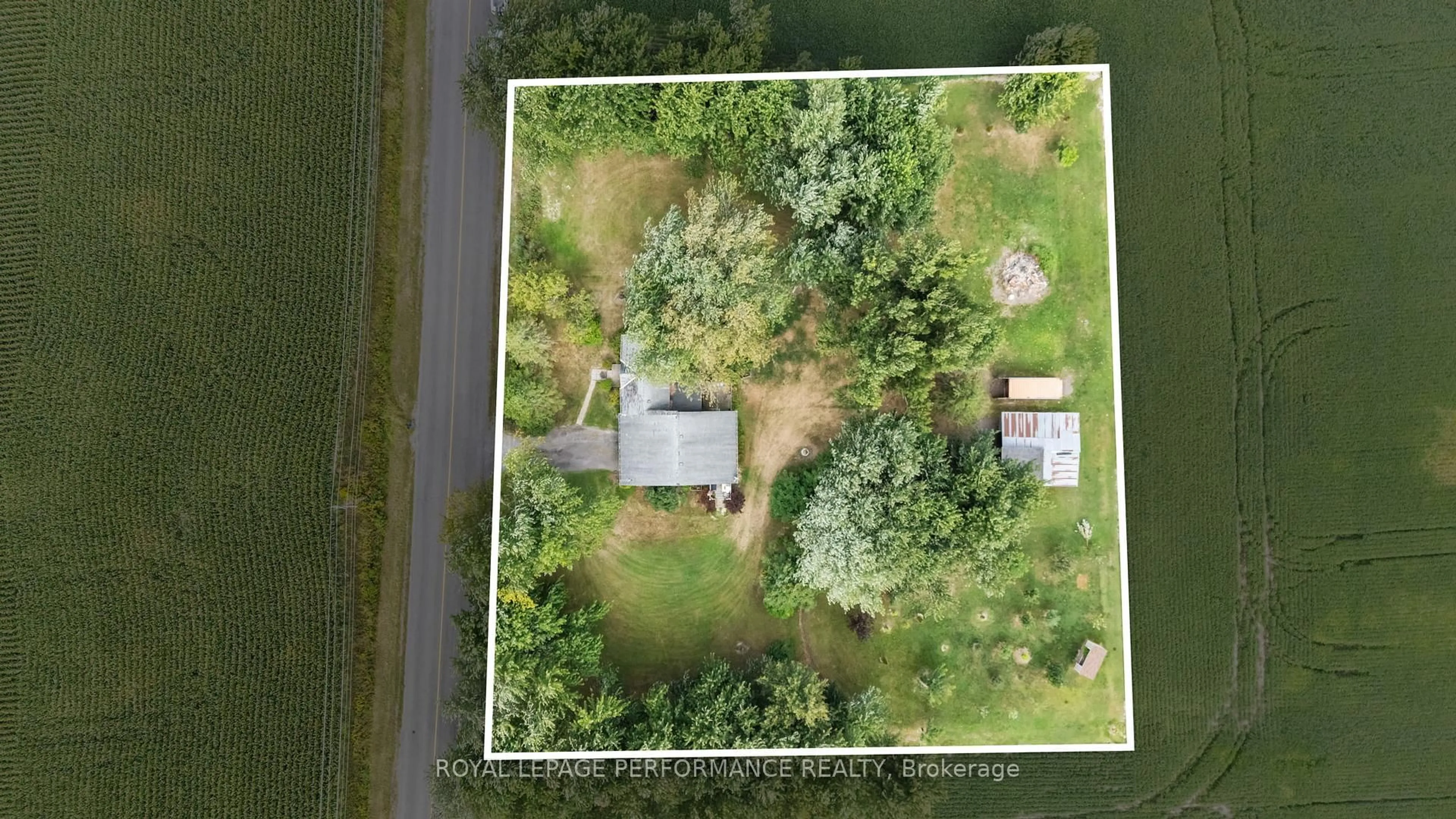 A pic from outside/outdoor area/front of a property/back of a property/a pic from drone, unknown for 721 St Thomas Rd, Russell Ontario K0A 1W0