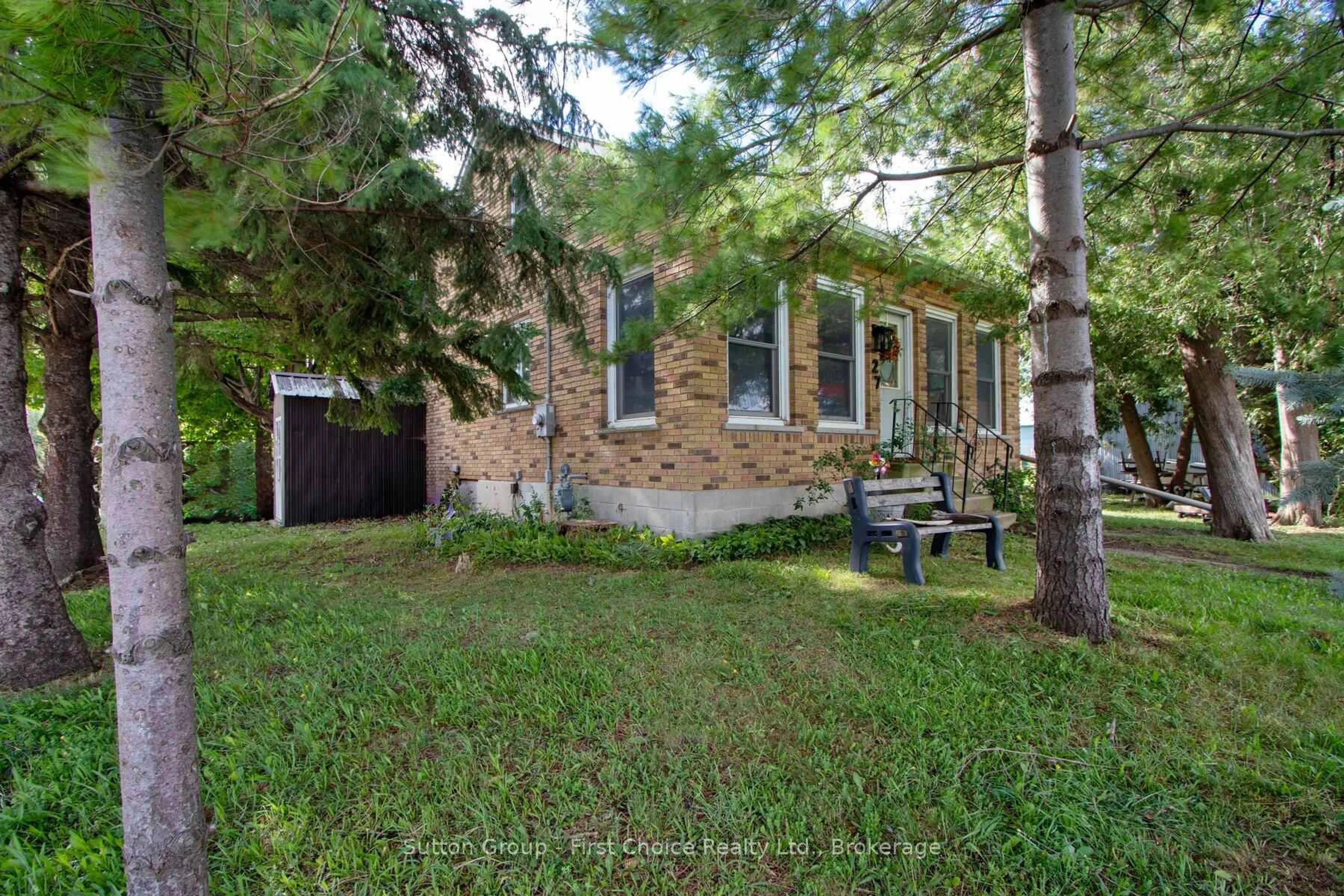 Unknown for 27 Arthur St, West Perth Ontario N0K 1N0