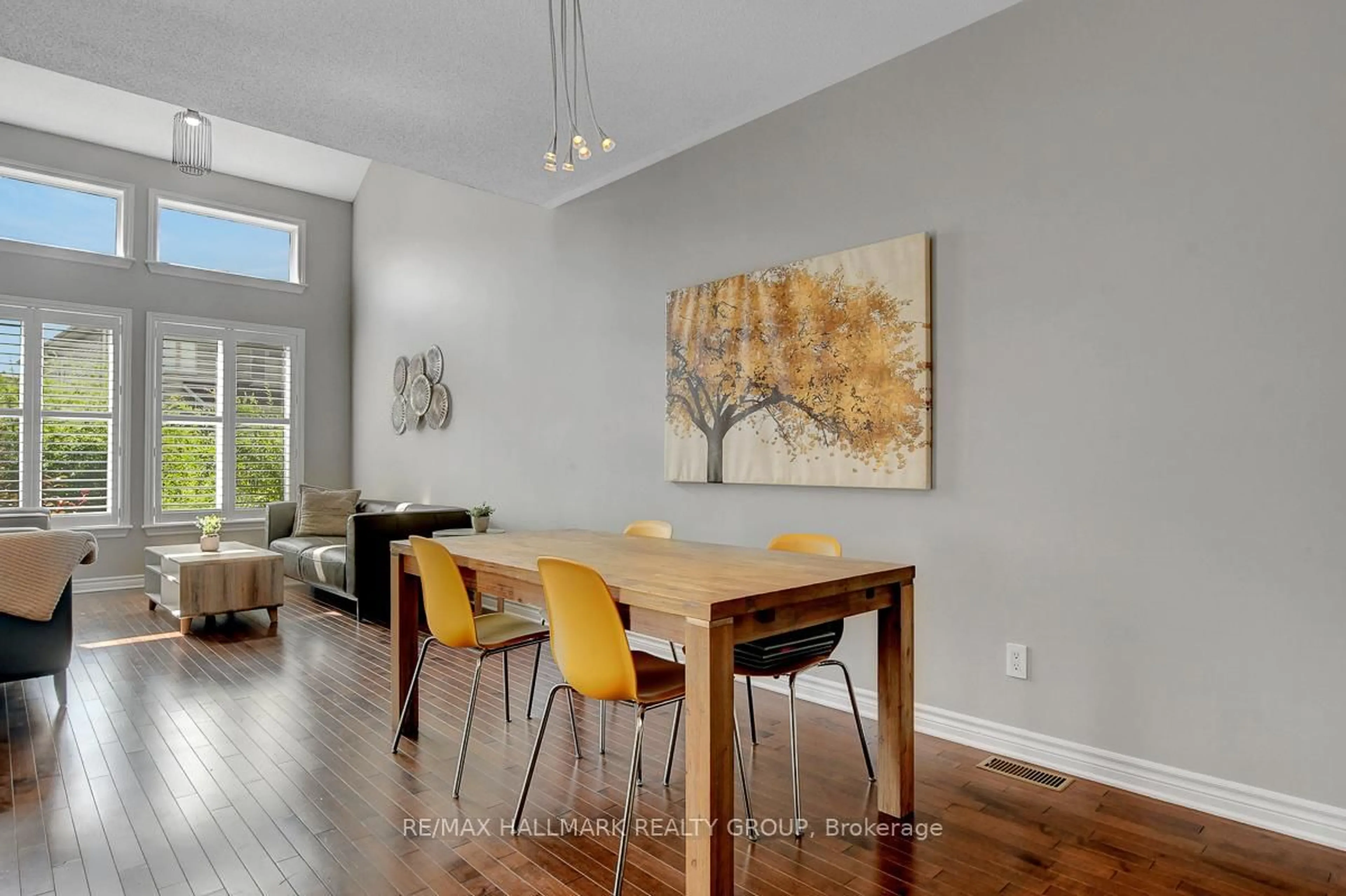 Dining room, wood/laminate floor for 755 Bowercrest Cres, Ottawa Ontario K1V 2M3