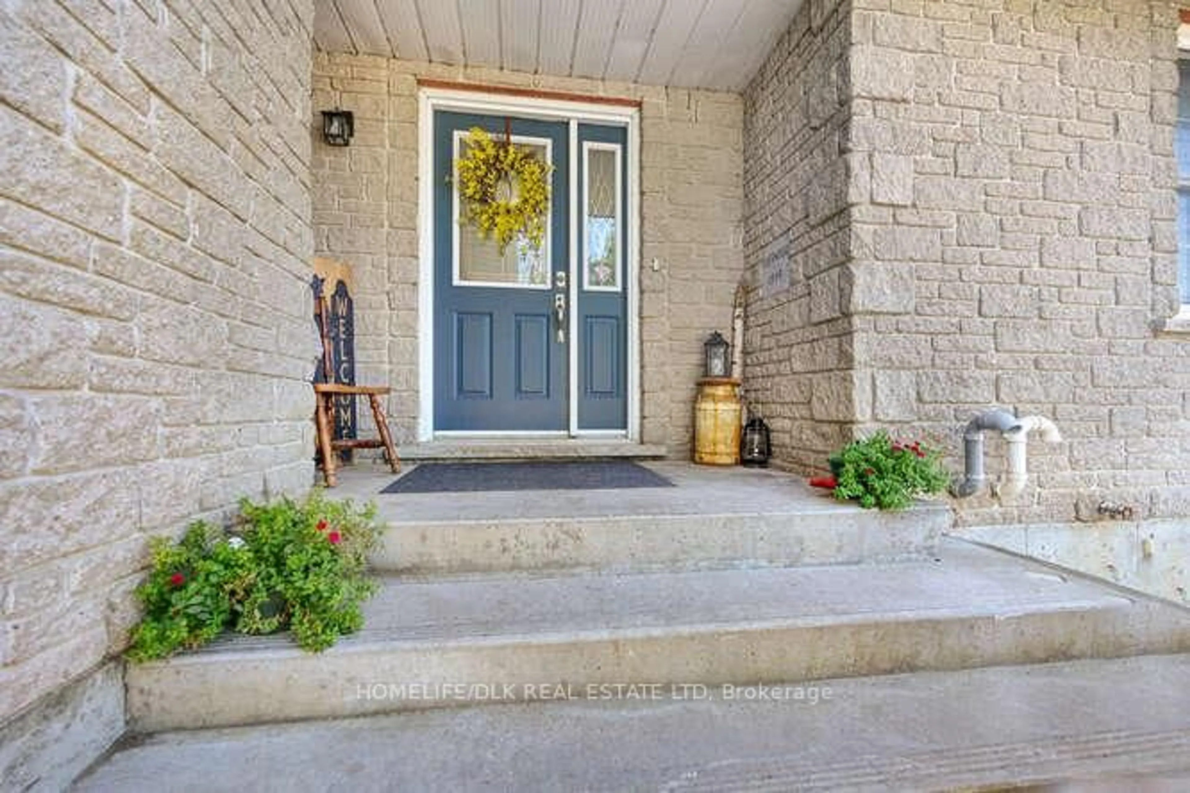 Indoor entryway for 4429 Kilkenny Rd, Elizabethtown-Kitley Ontario K0E 1M0