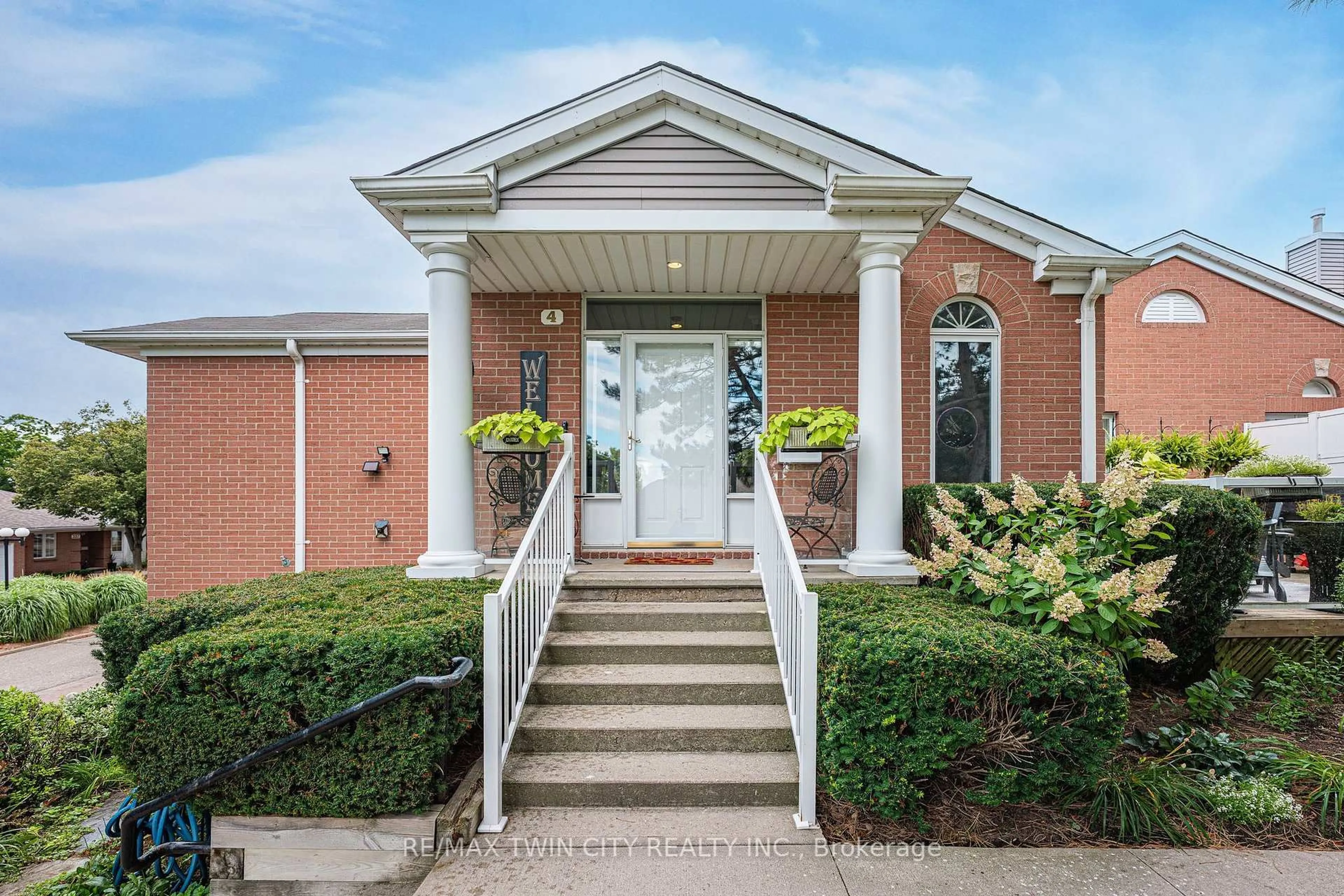Unknown for 341 George St #4, Cambridge Ontario N1S 4X7