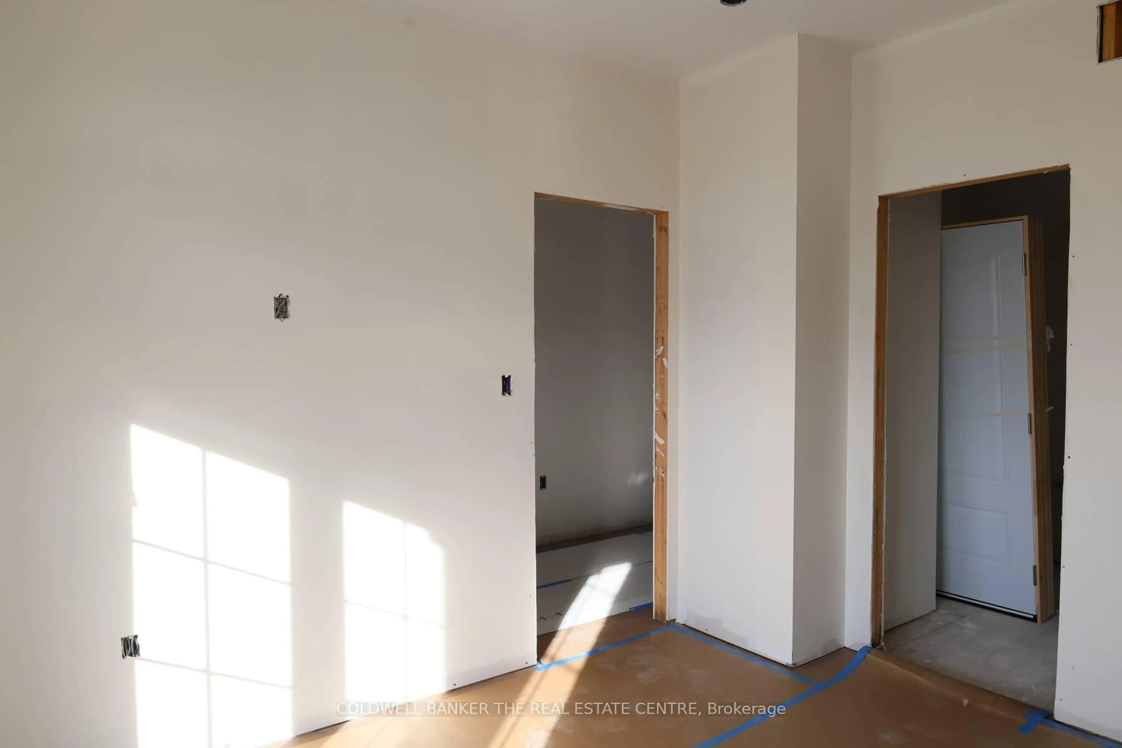 A pic of a room for 4 Fisher Rd, Kawartha Lakes Ontario K9V 0P9