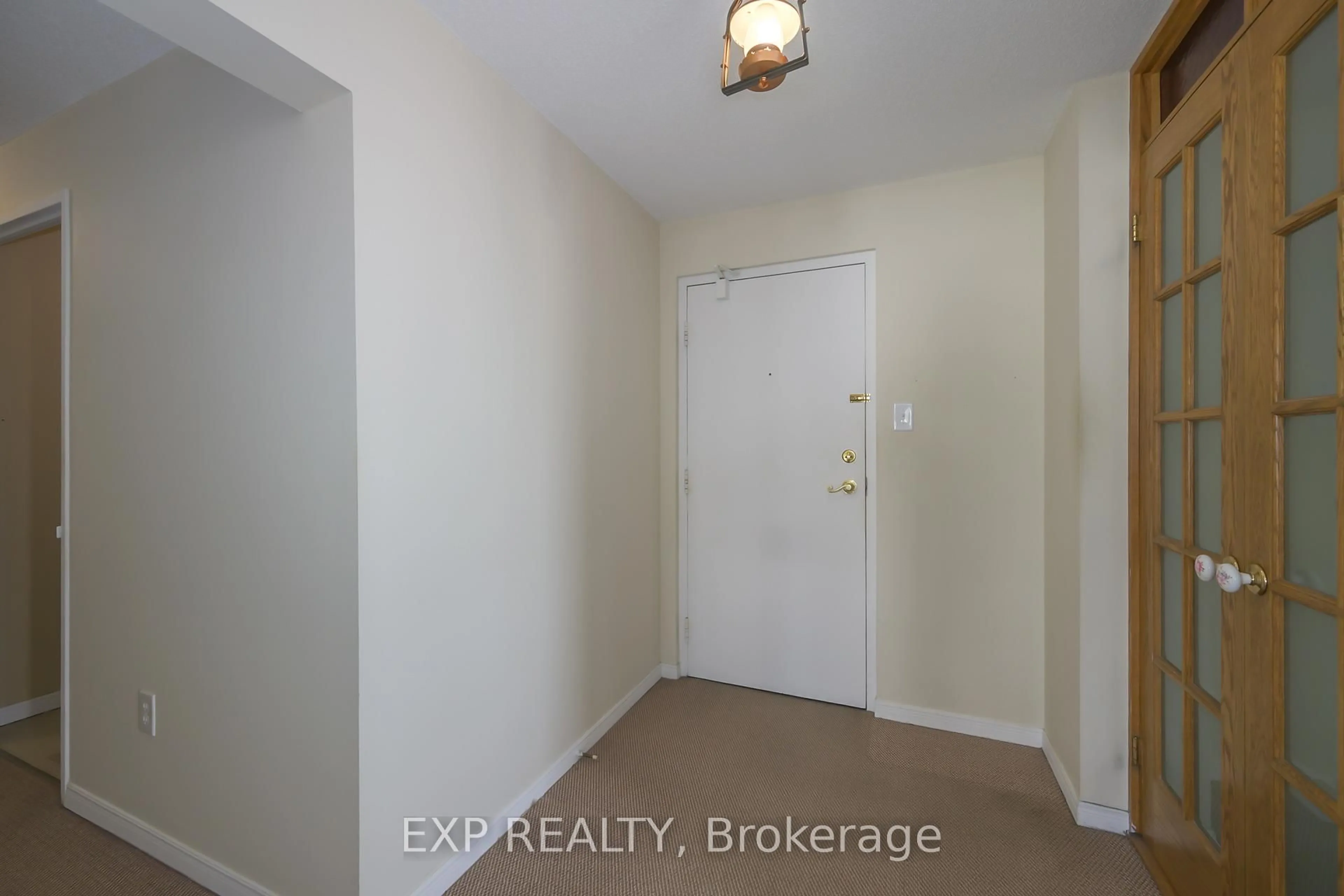 A pic of a room for 570 PROUDFOOT Lane #910, London North Ontario N6H 4Z1