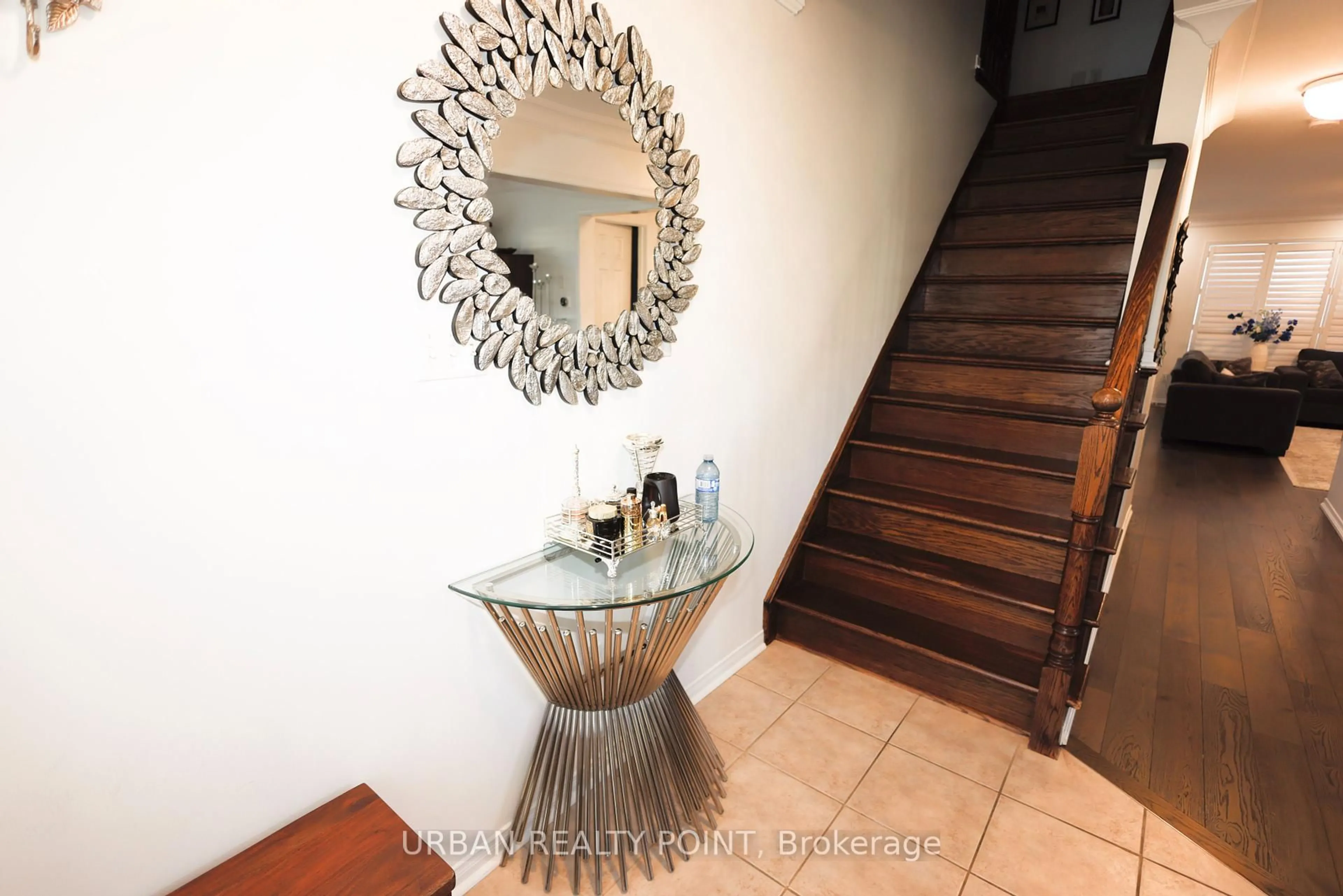 Indoor entryway for 23 Jones Lane, Brantford Ontario N3T 0B1