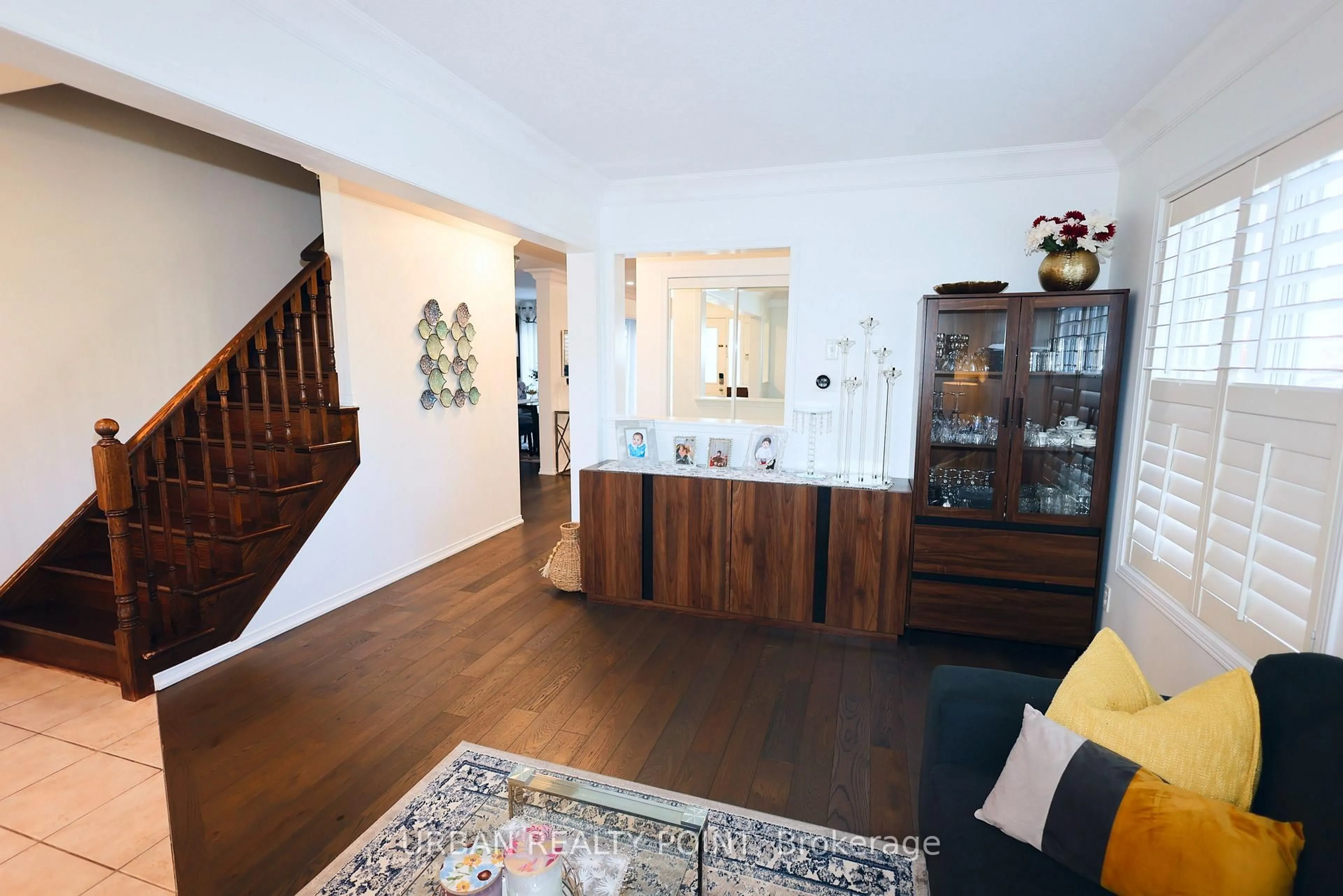 Living room with furniture, wood/laminate floor for 23 Jones Lane, Brantford Ontario N3T 0B1