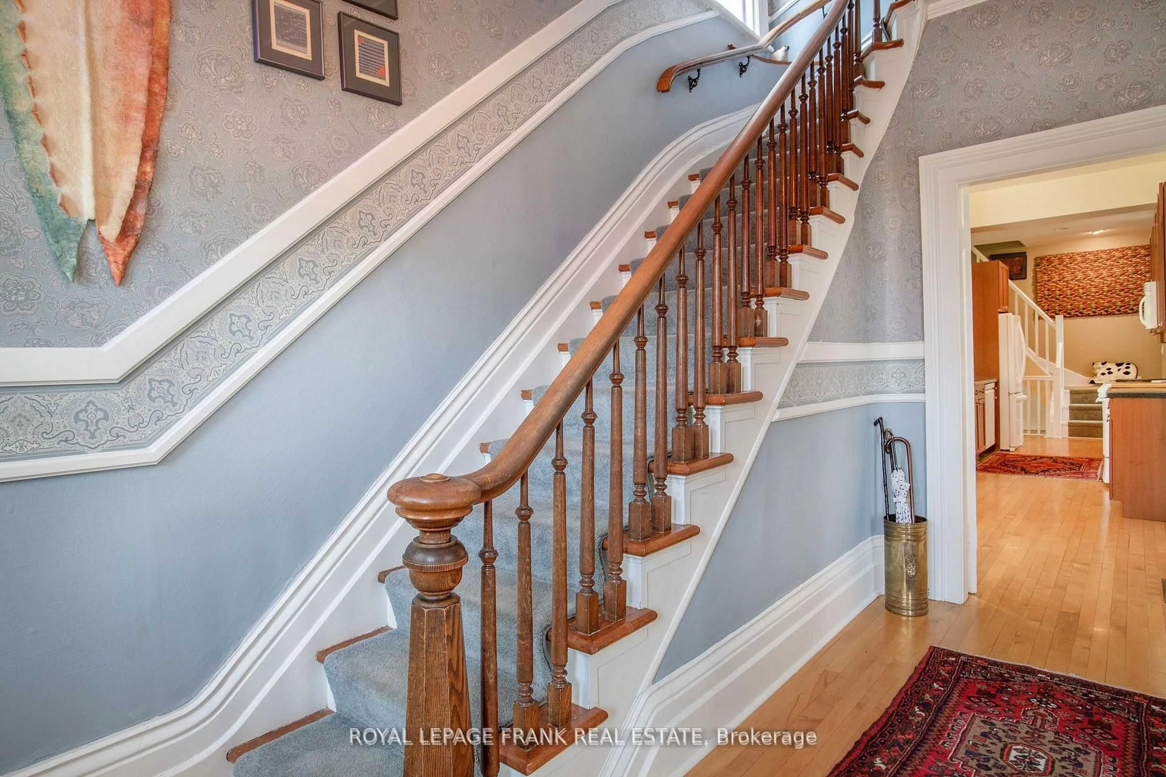 Stairs for 6 Sherbourne St, Port Hope Ontario L1A 1H2