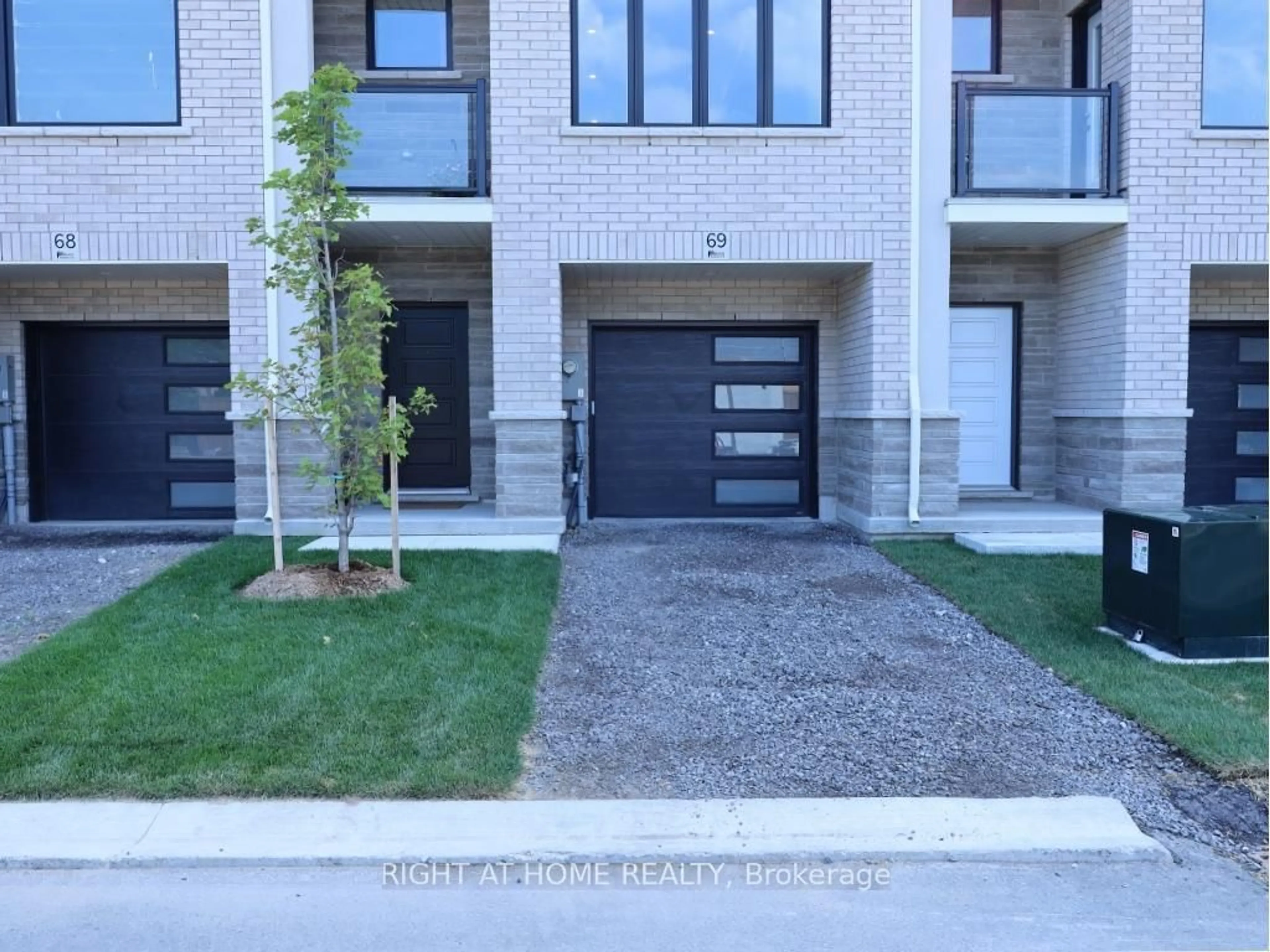 Home with brick exterior material, street for 292 Vine St #69, St. Catharines Ontario L2M 4T3