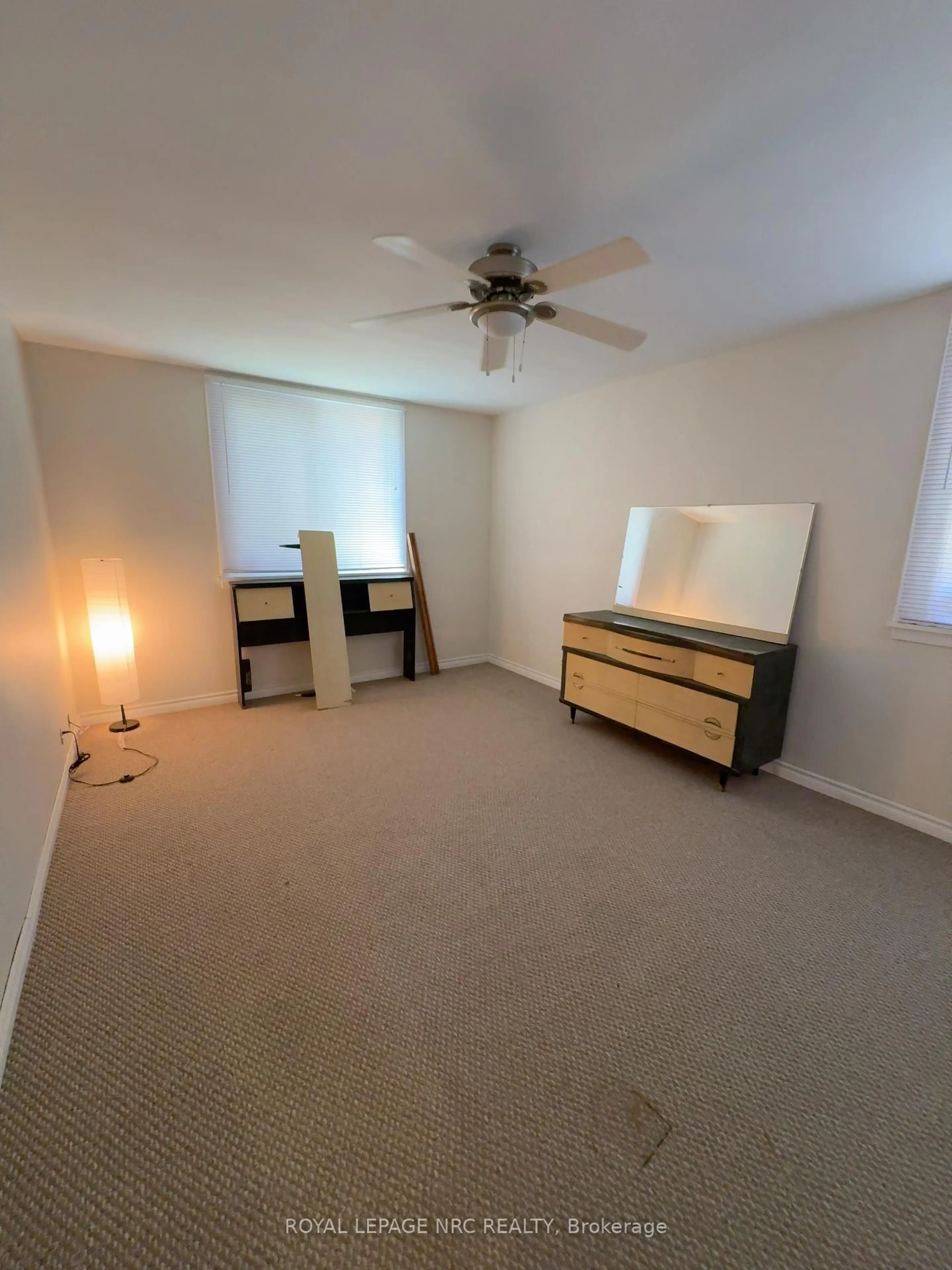 A pic of a room for 4207/4213 Drummond Rd, Niagara Falls Ontario L2E 6C2