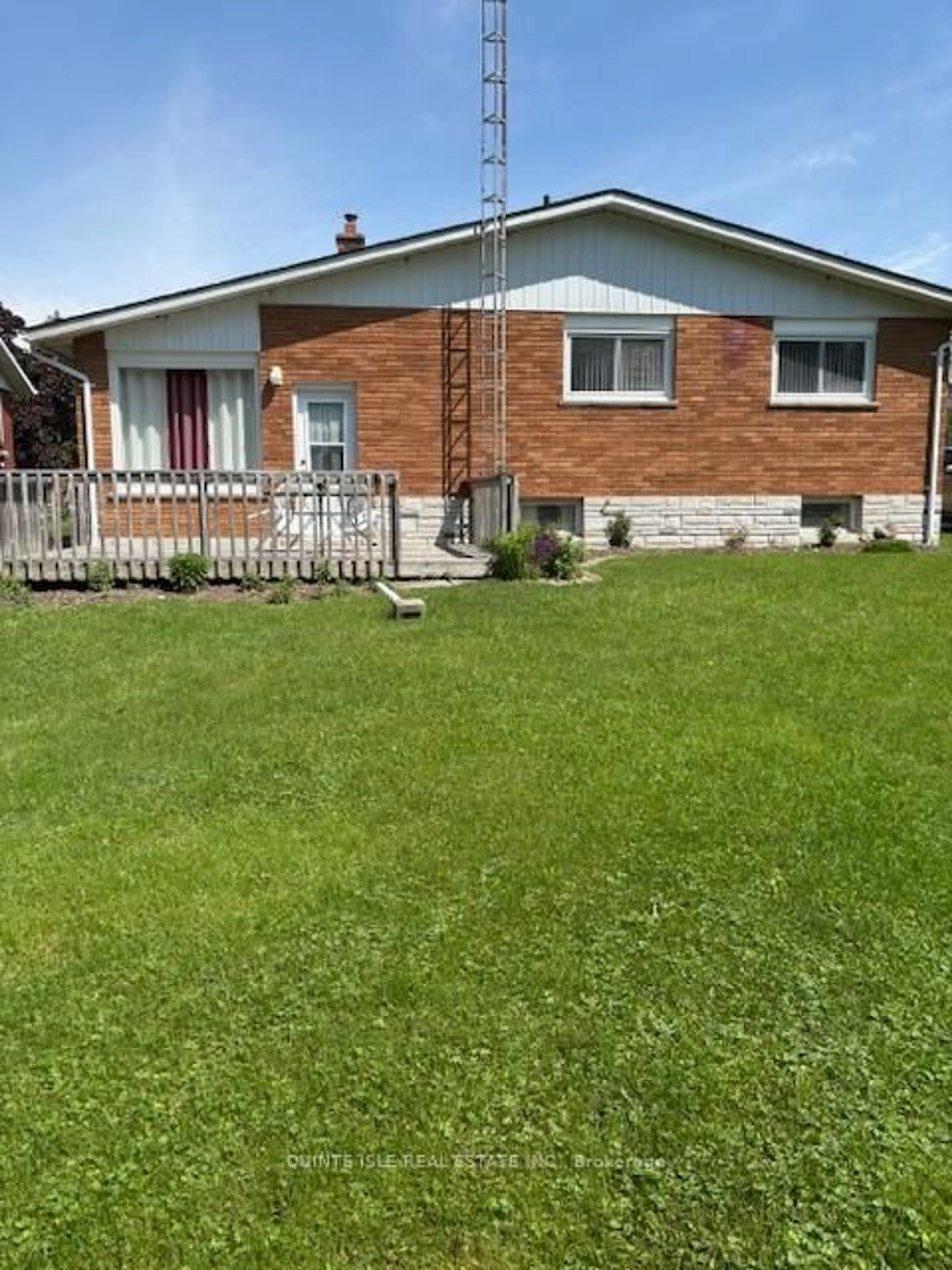 Unknown for 201 NILES ST St, Prince Edward County Ontario K0K 3L0