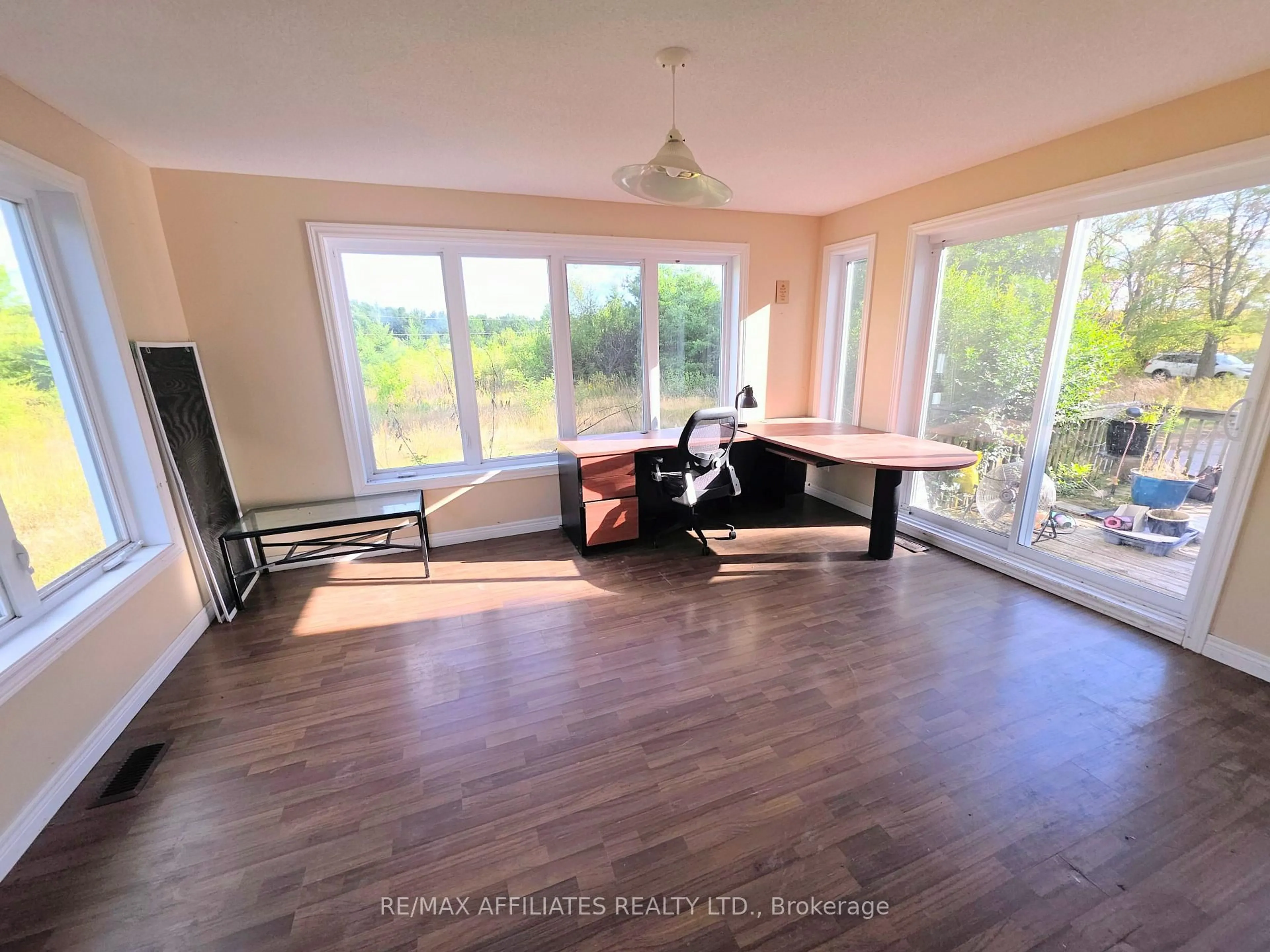 A pic of a room for 422 Kitley Line 3 Rd, Elizabethtown-Kitley Ontario K0E 1Y0