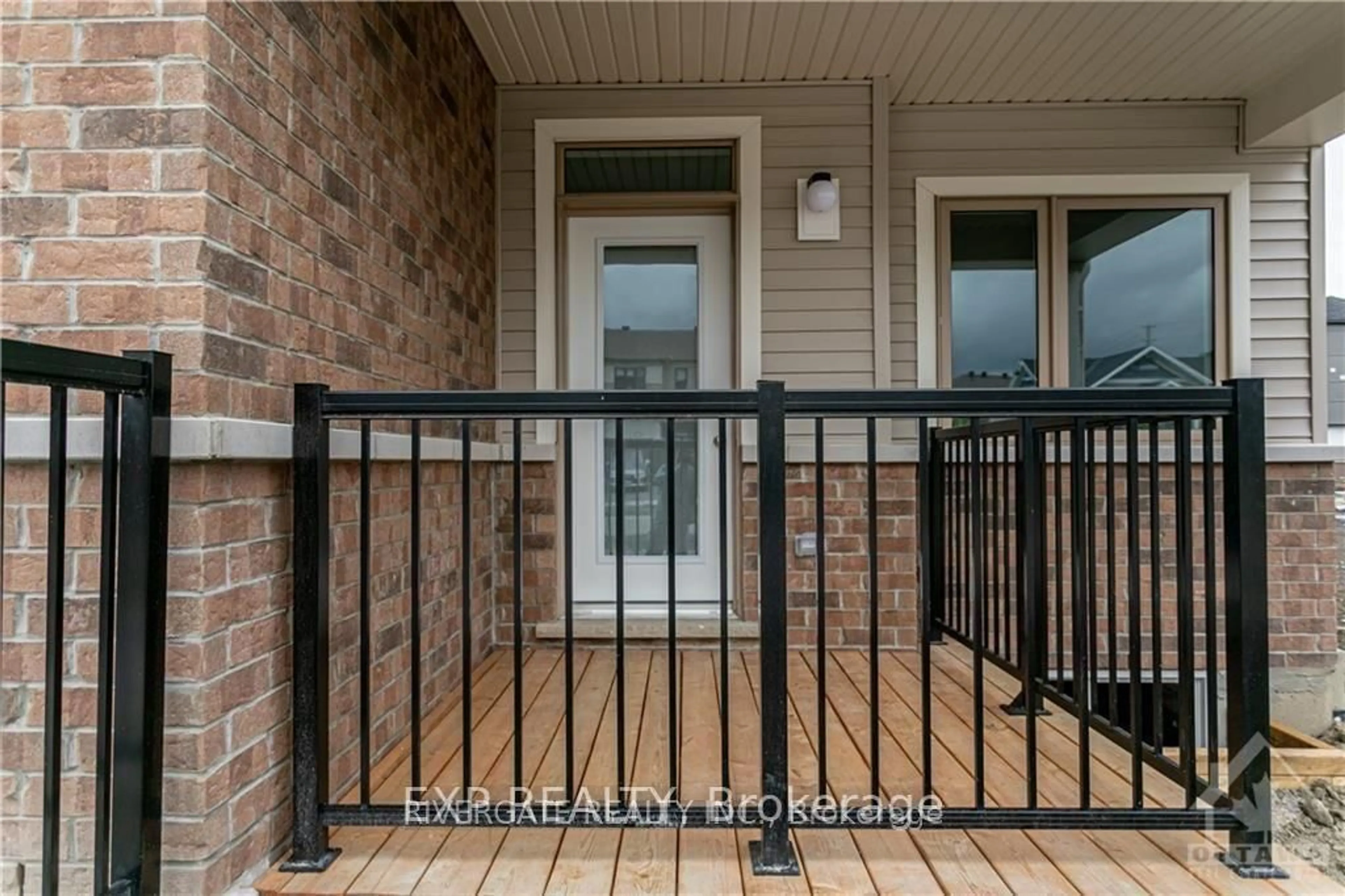 Unknown for 114 Lapland Private #53, Ottawa Ontario K2V 0S5