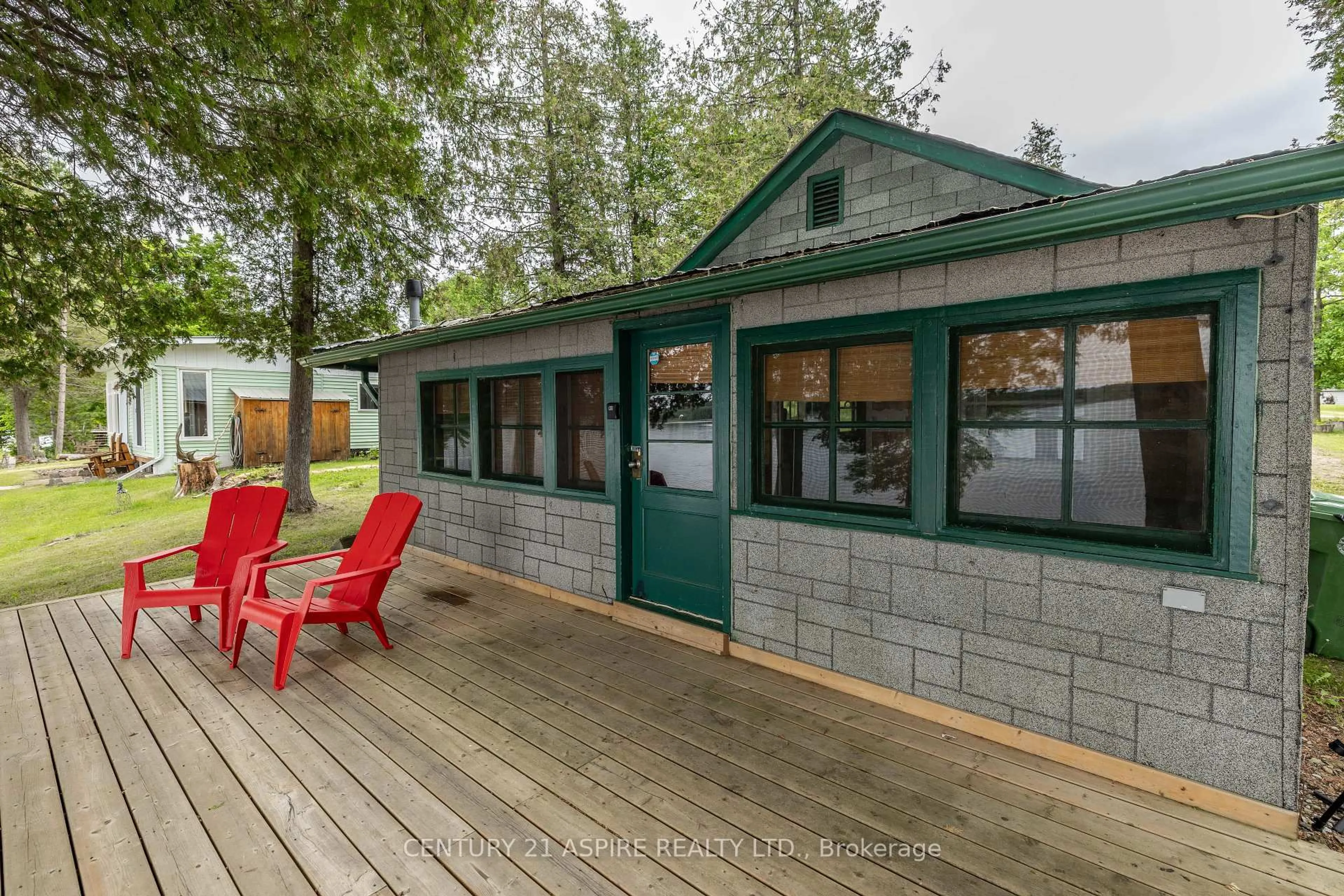 Patio, unknown for 794 Forest Park Rd, Pembroke Ontario K8A 6W2
