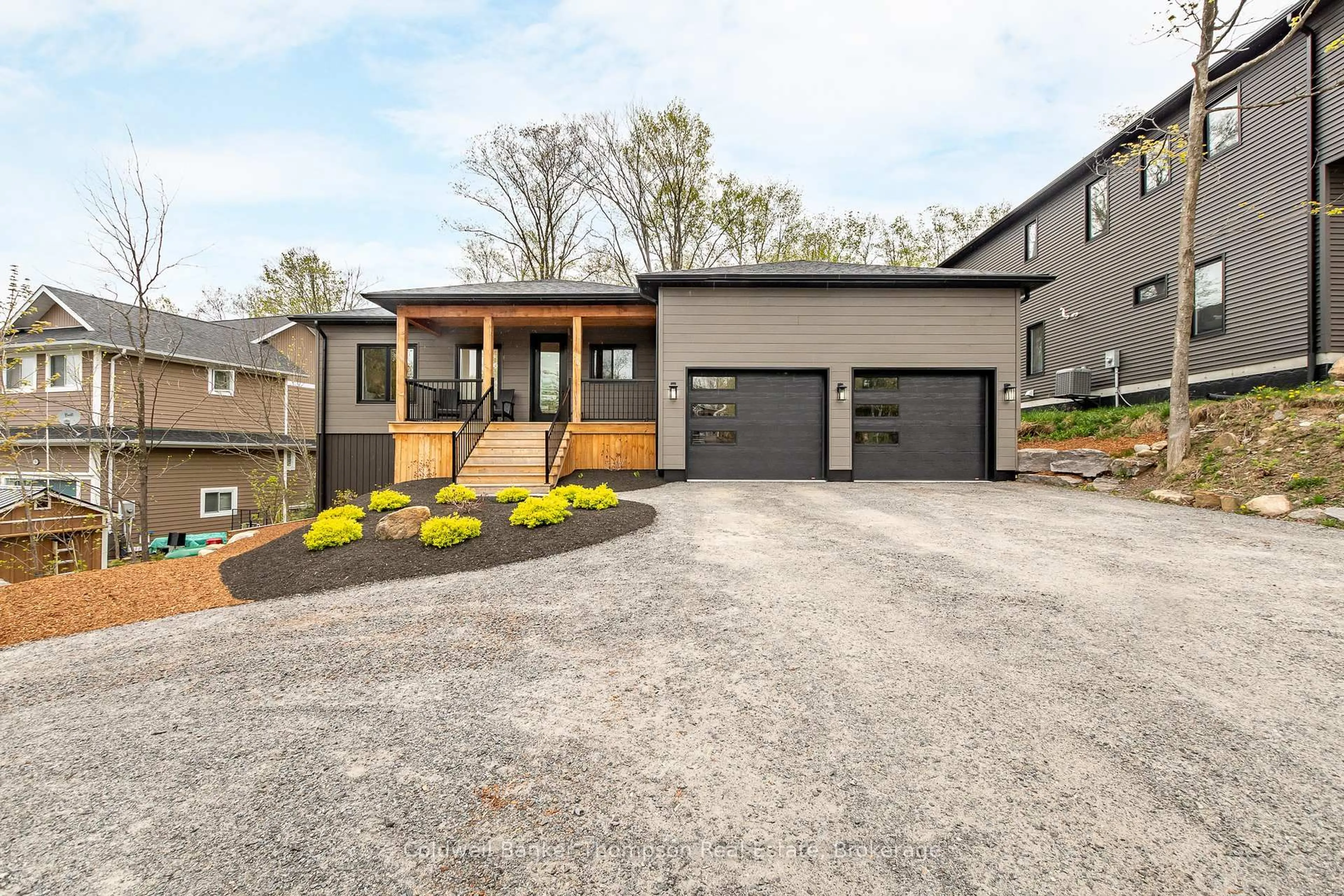 Unknown for 14 Mackenzie Dr, Huntsville Ontario P1H 0A1