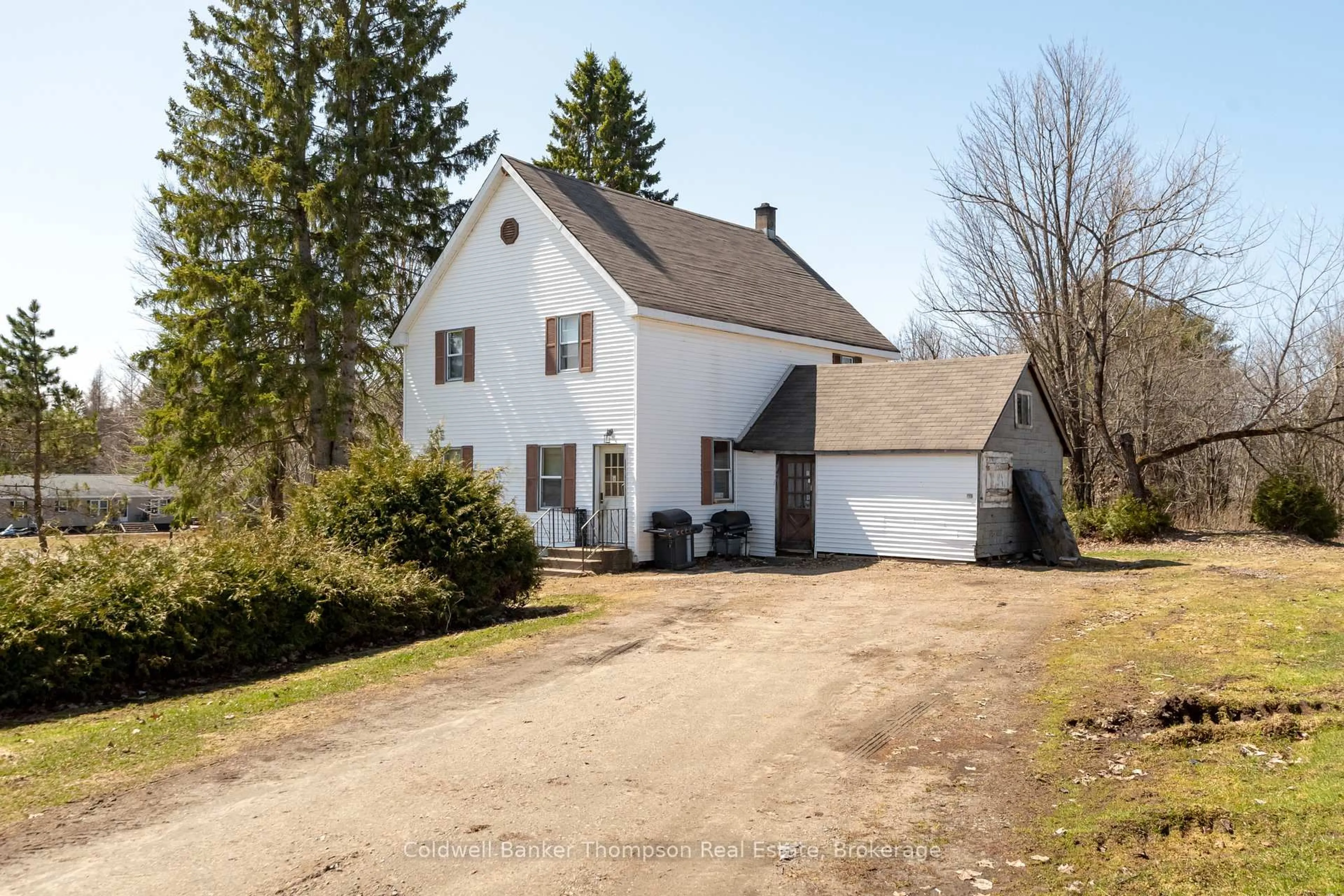 A pic from outside/outdoor area/front of a property/back of a property/a pic from drone, street for 1764 518 Highway, McMurrich/Monteith Ontario P0A 1Y0