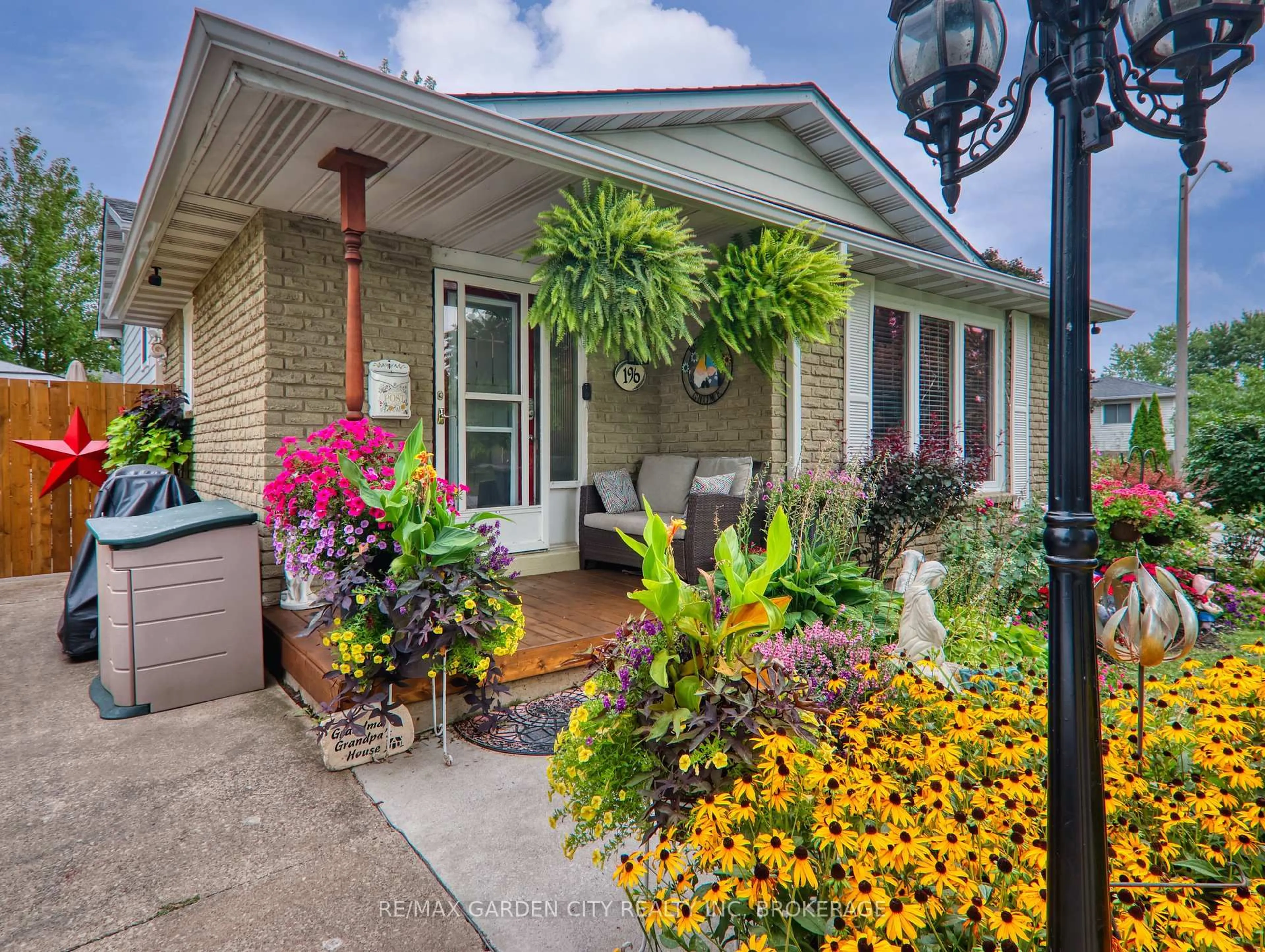 Unknown for 196 Keefer Rd, Thorold Ontario L2V 4M3
