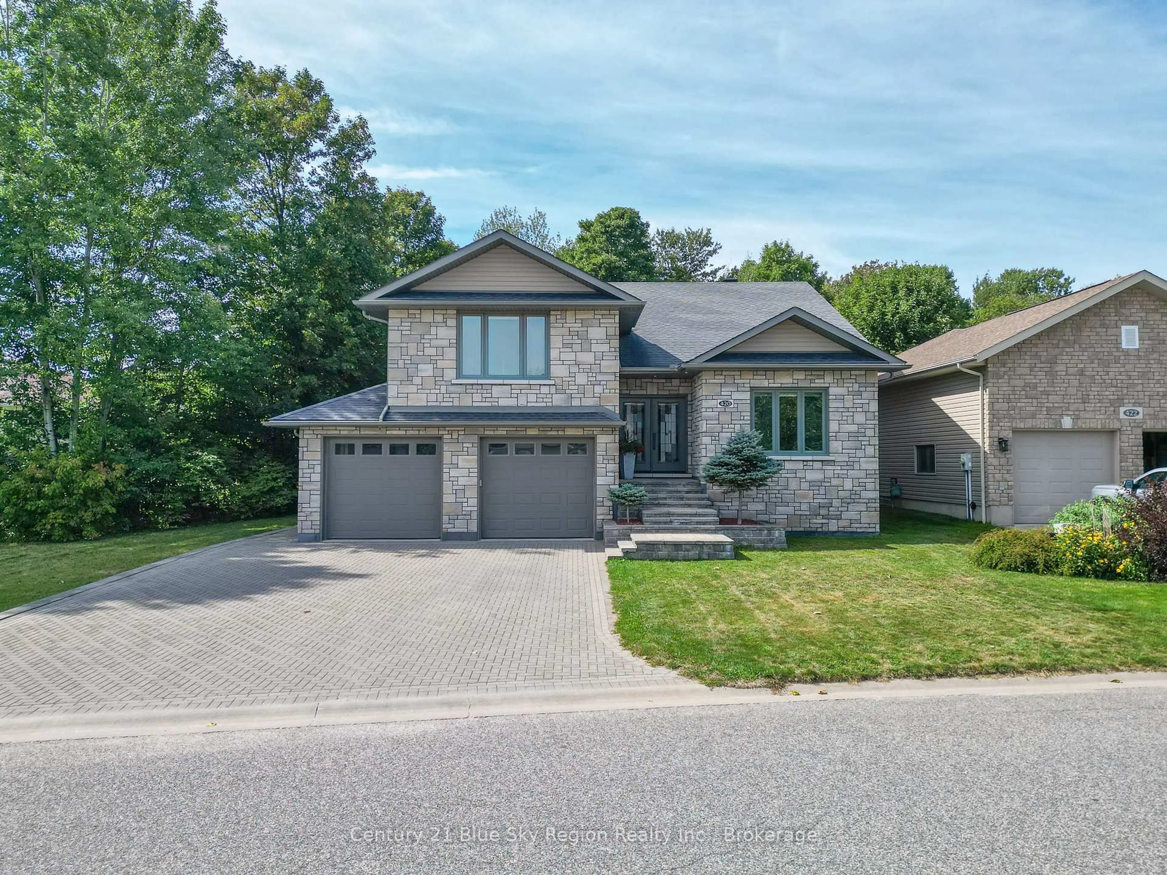 Home with brick exterior material, street for 420 Pearce St, North Bay Ontario P1C 1M8