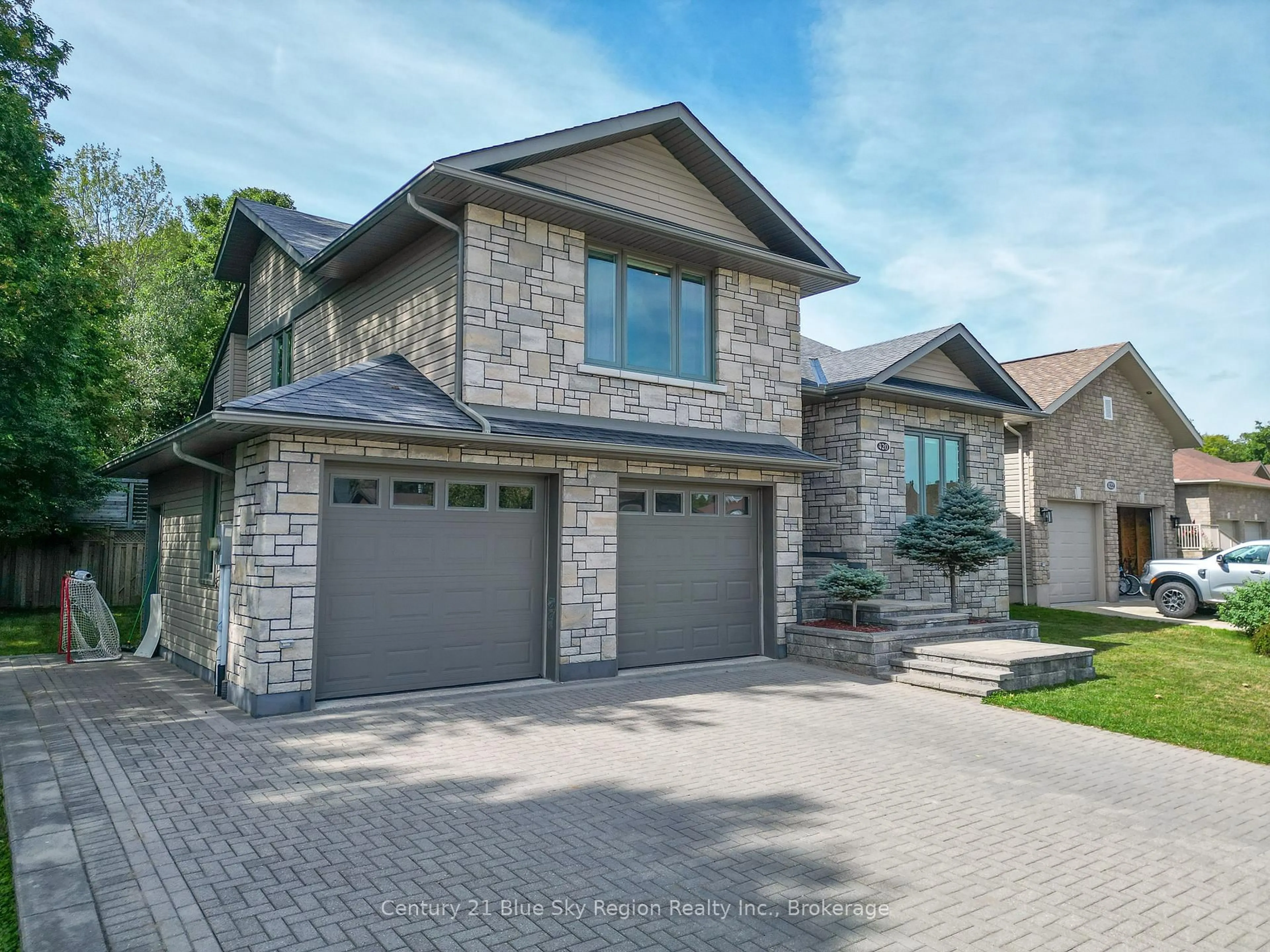 Home with brick exterior material, street for 420 Pearce St, North Bay Ontario P1C 1M8