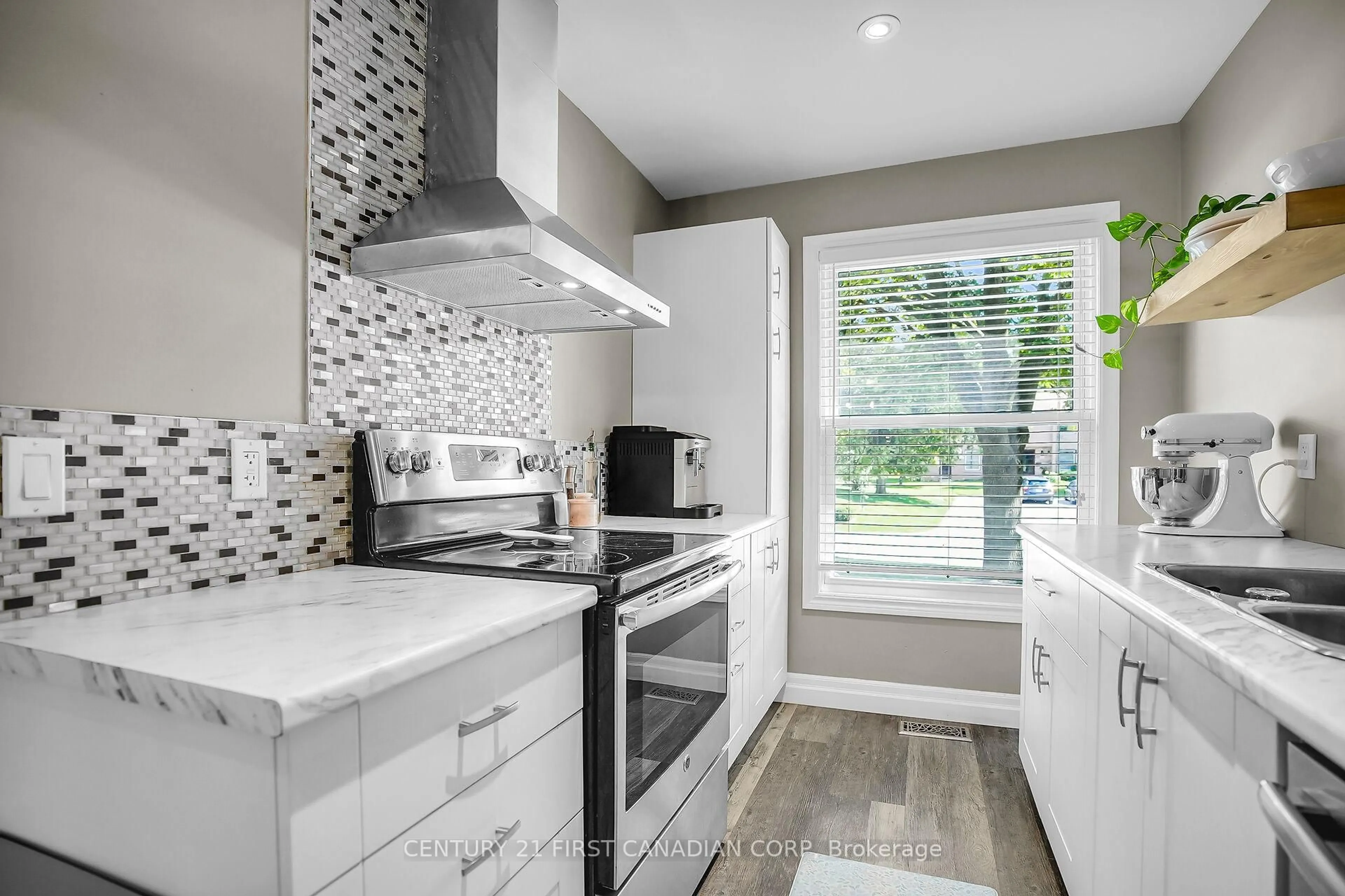 Contemporary kitchen, ceramic/tile floor for 640 Wonderland Rd #57, London South Ontario N6K 1L8