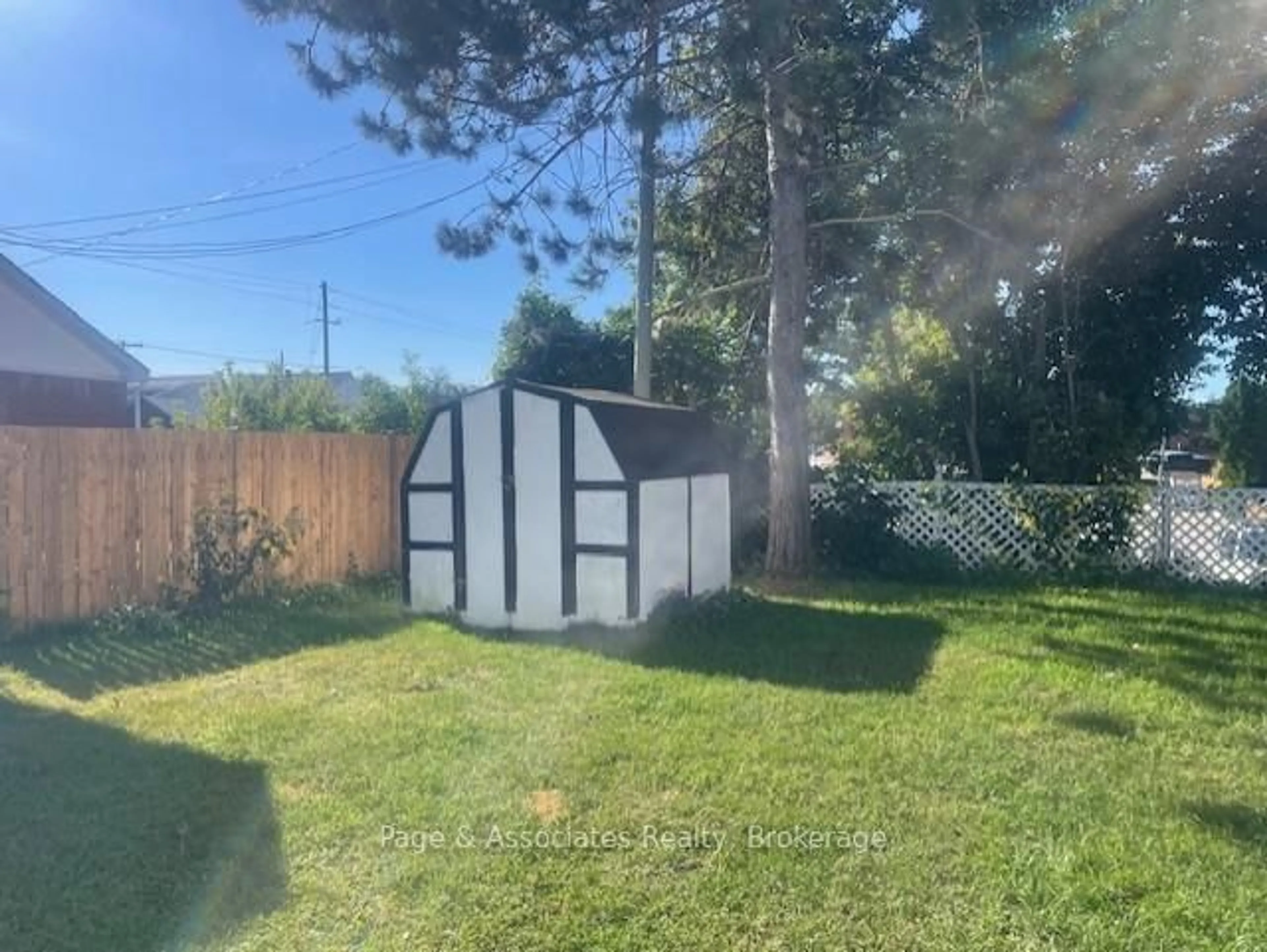 Shed for 28 William St, West Nipissing Ontario P2B 2A3