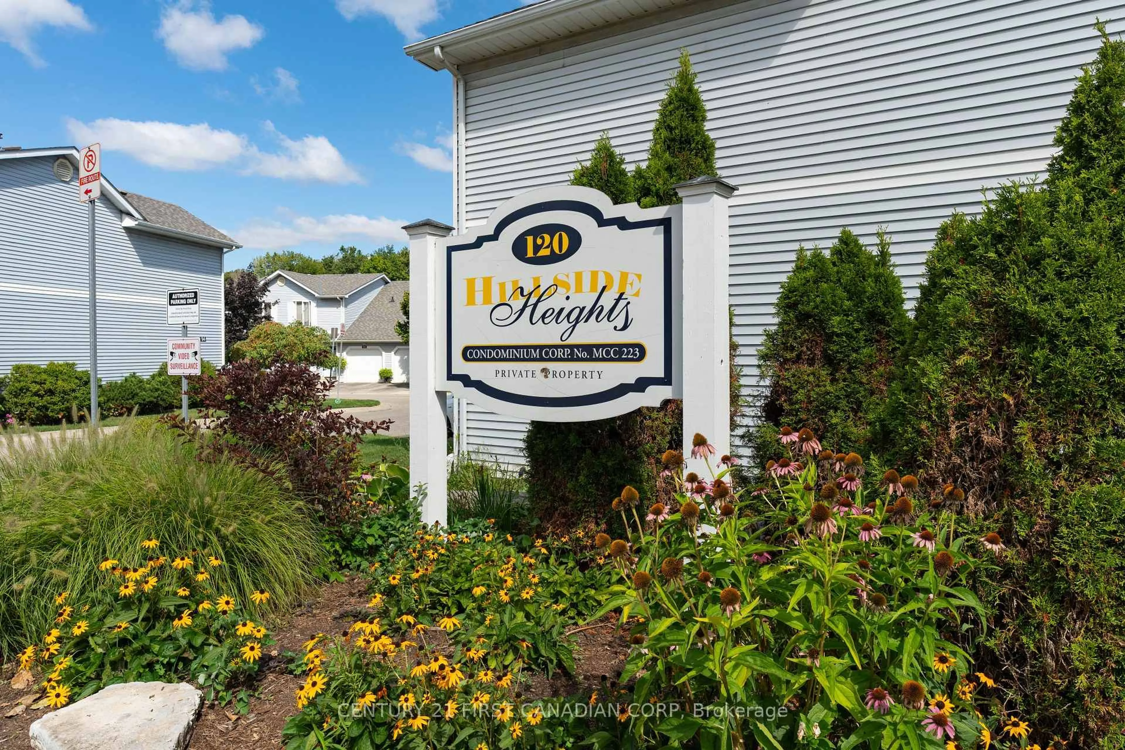 Patio, street for 120 Centre St ##56, London South Ontario N6J 4X4