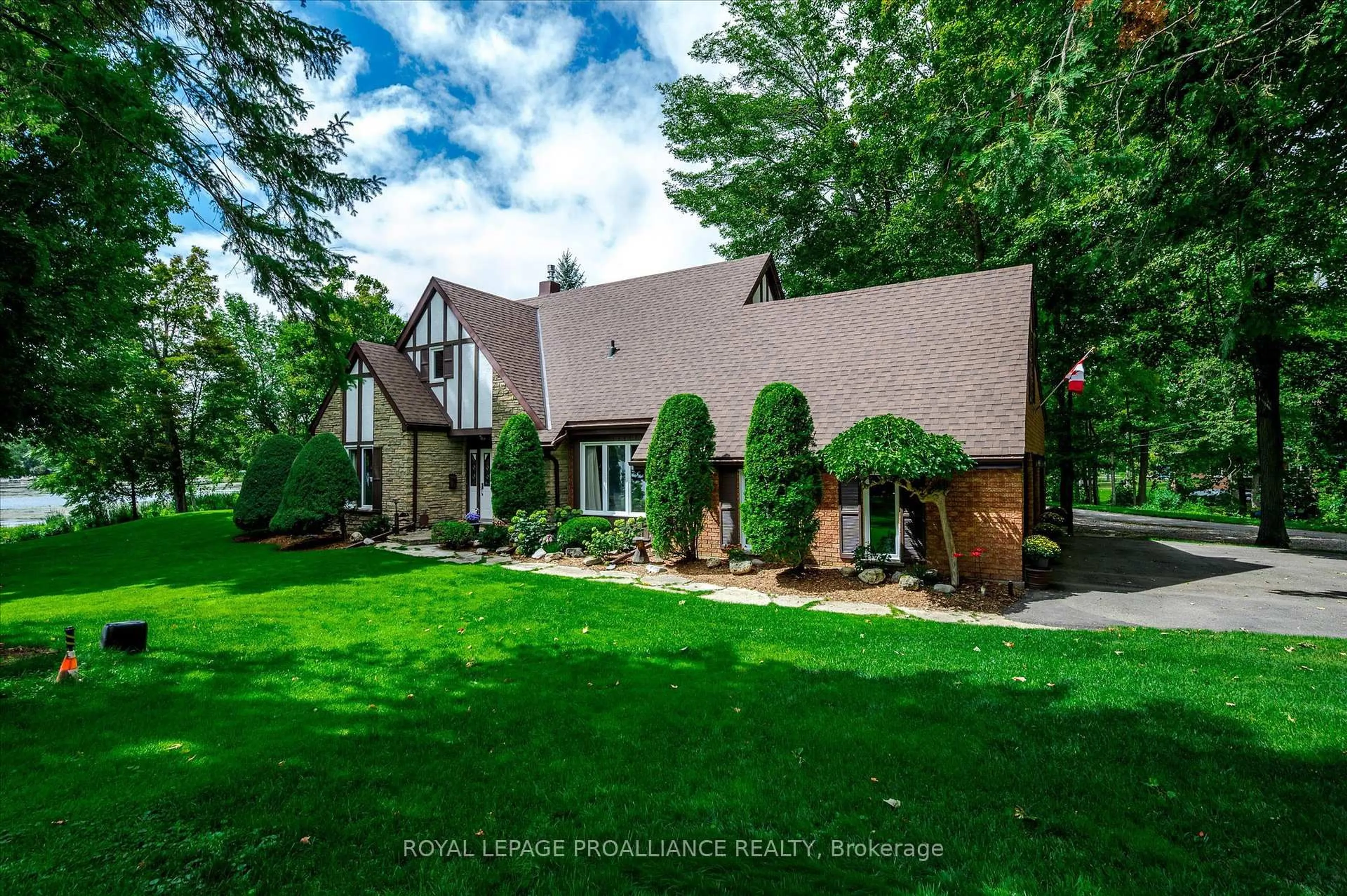 A pic from outside/outdoor area/front of a property/back of a property/a pic from drone, street for 82 Cadillac Blvd, Kawartha Lakes Ontario K0L 2W0