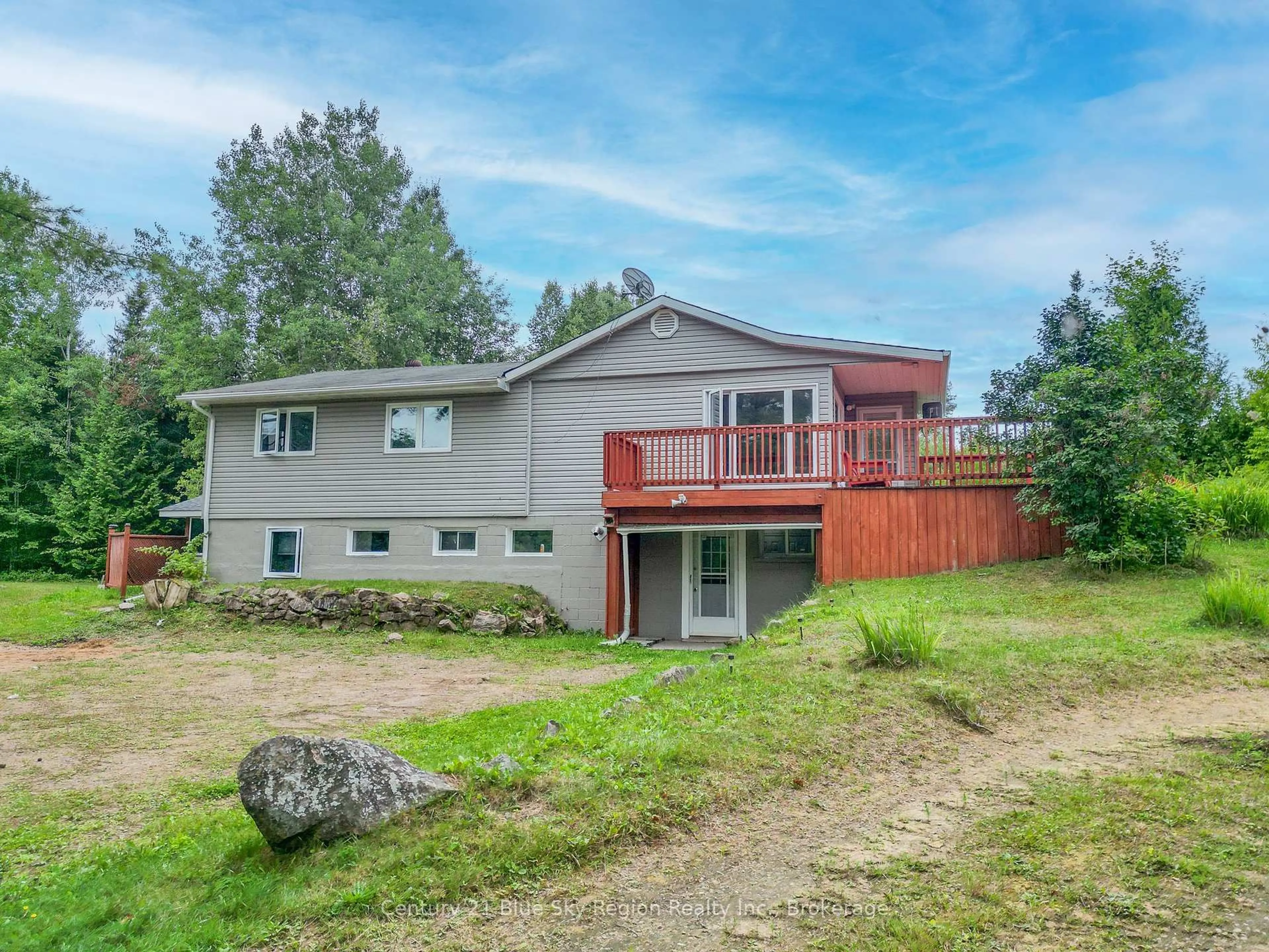 A pic from outside/outdoor area/front of a property/back of a property/a pic from drone, unknown for 525 Maple Rd, Bonfield Ontario P0H 1E0
