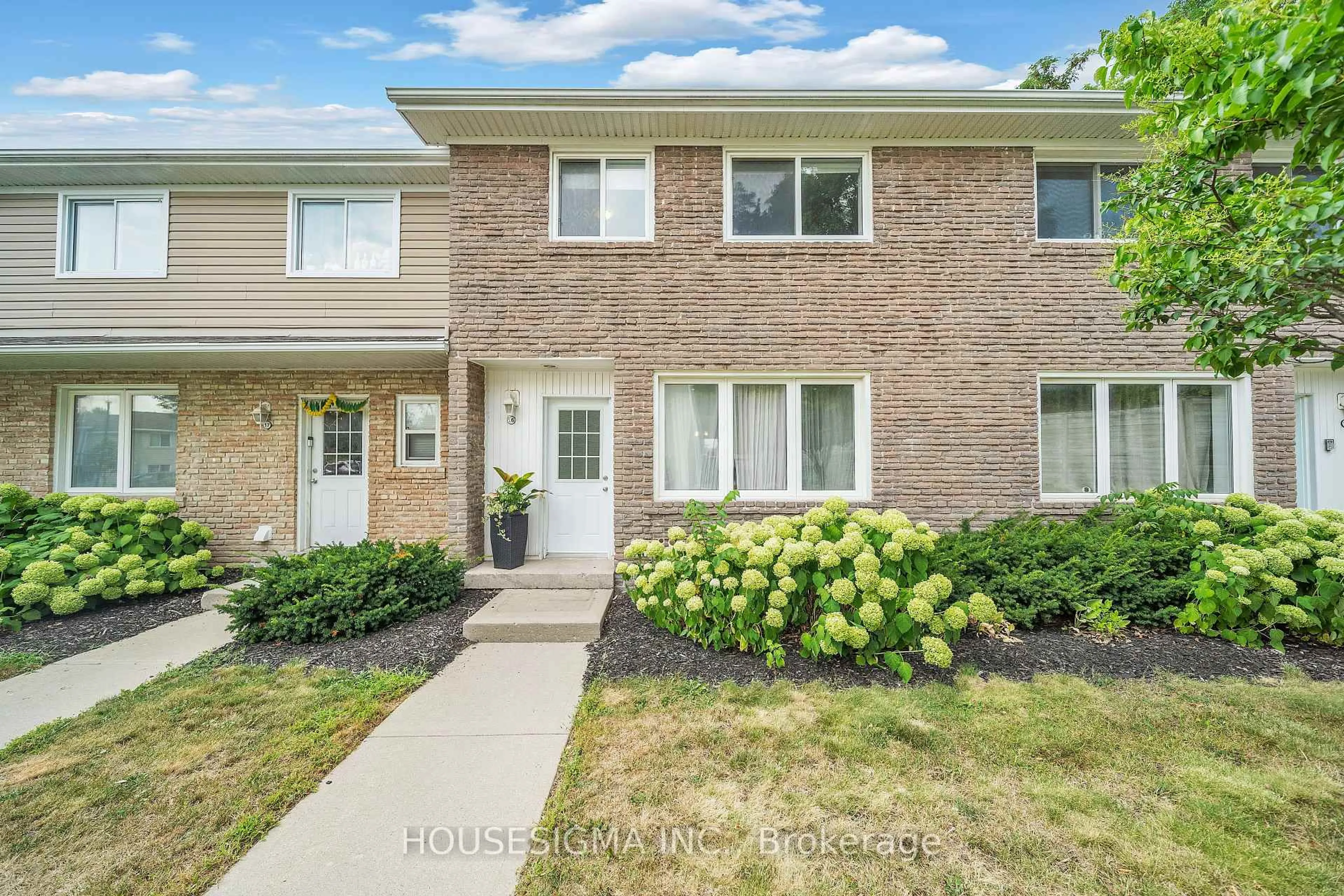 Home with brick exterior material, street for 50 Westmount Rd #16, Kitchener Ontario N2M 1R5