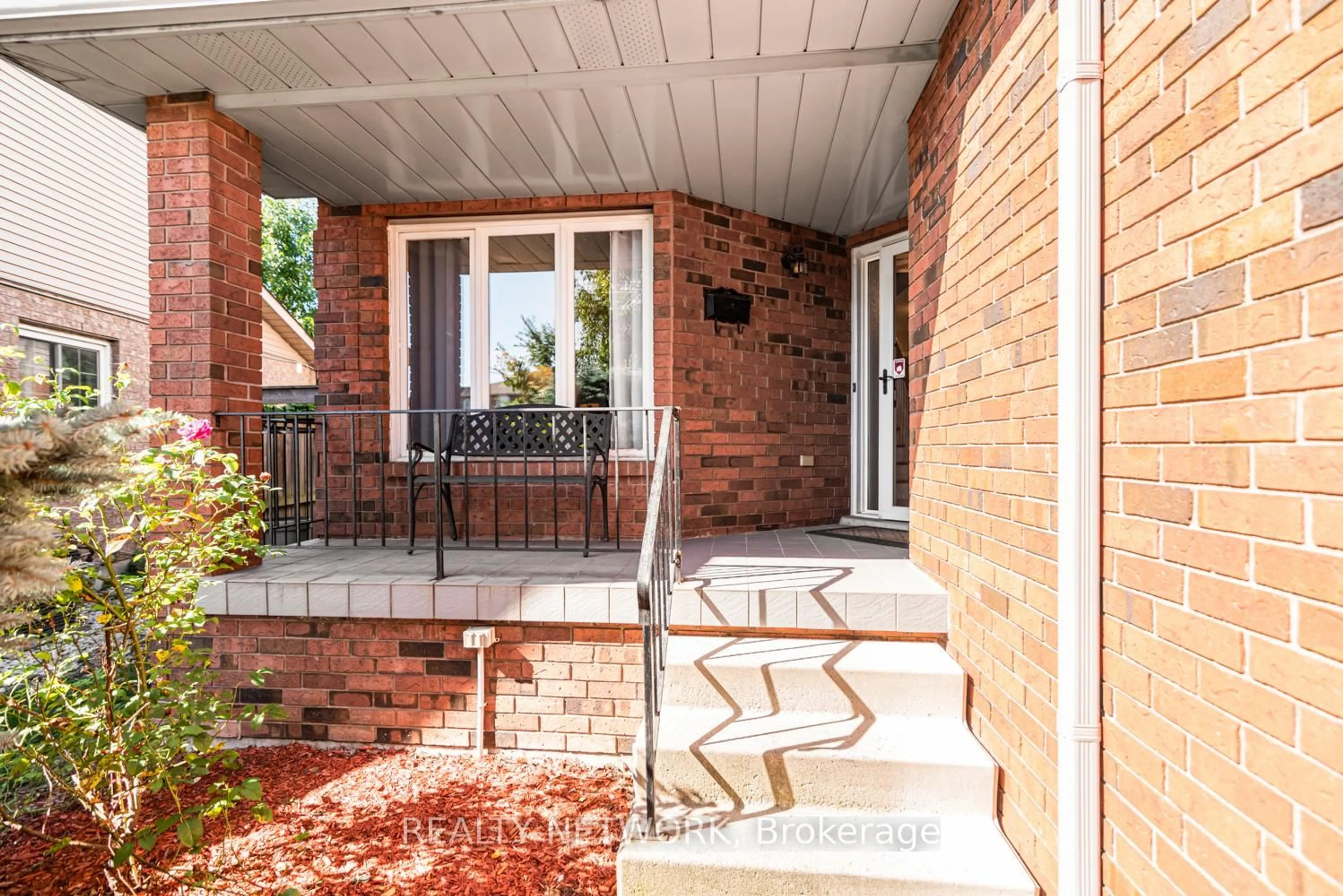 Unknown for 755 Templemead Dr, Hamilton Ontario L8W 2V7