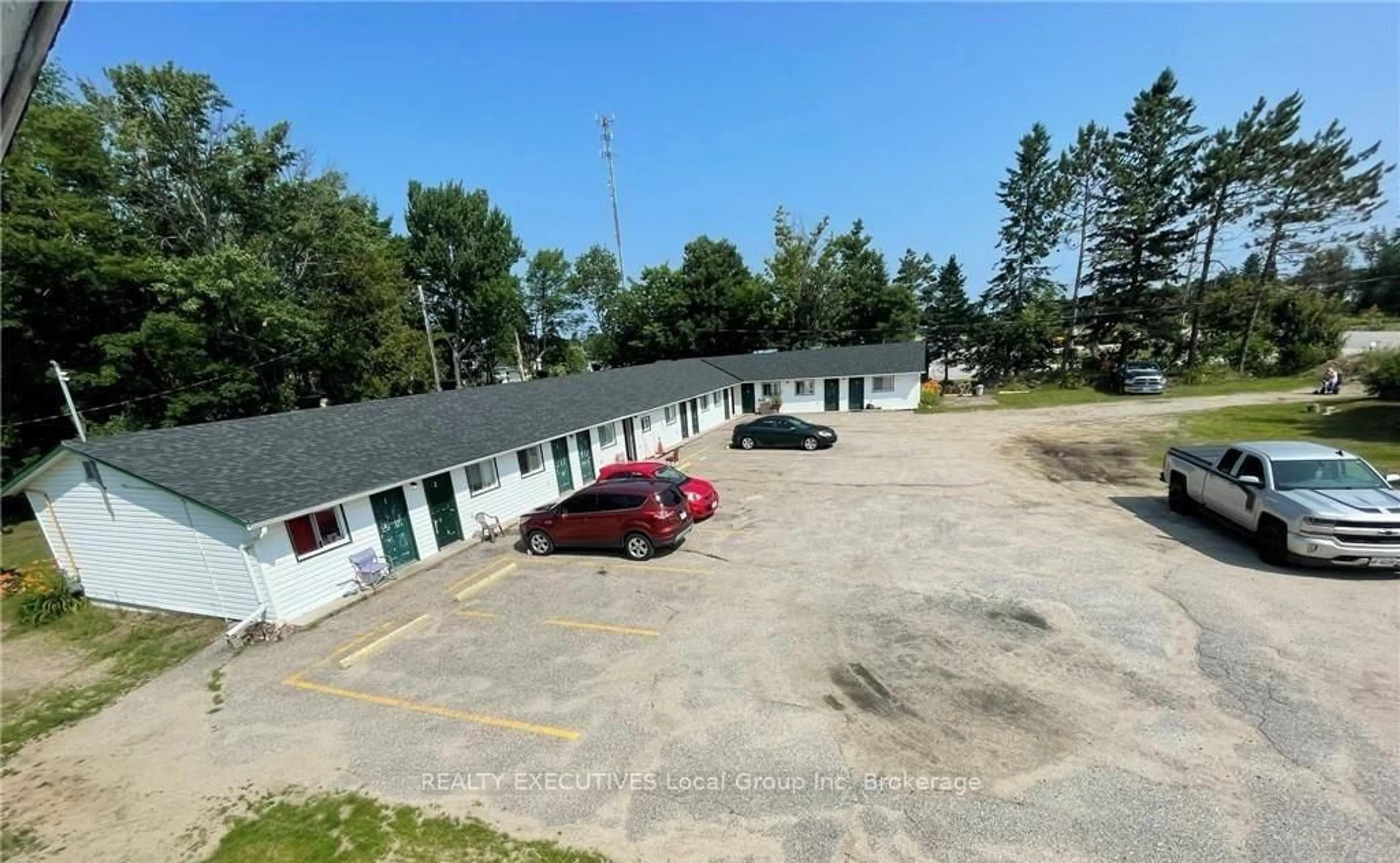 A pic from outside/outdoor area/front of a property/back of a property/a pic from drone, building for 4319 Highway 11, North Bay Ontario P1B 8G3