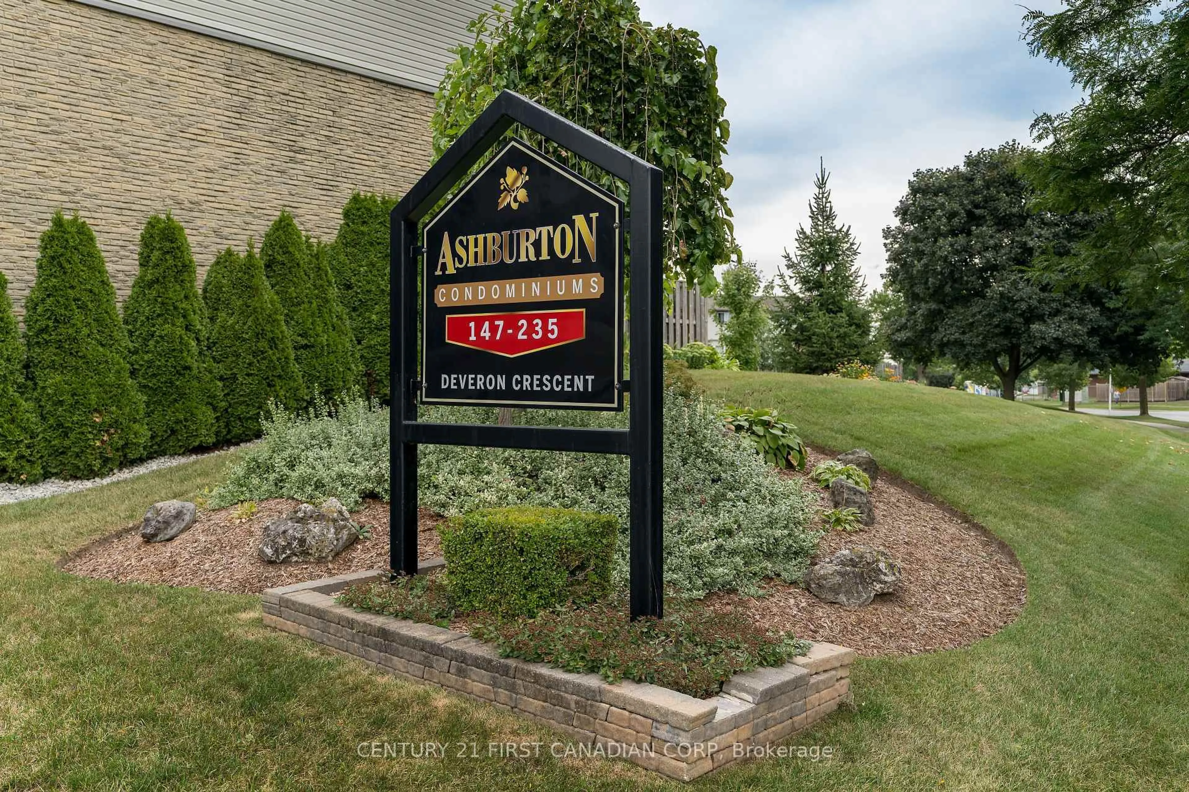 Unknown for 195 Deveron Cres, London South Ontario N5Z 4J7