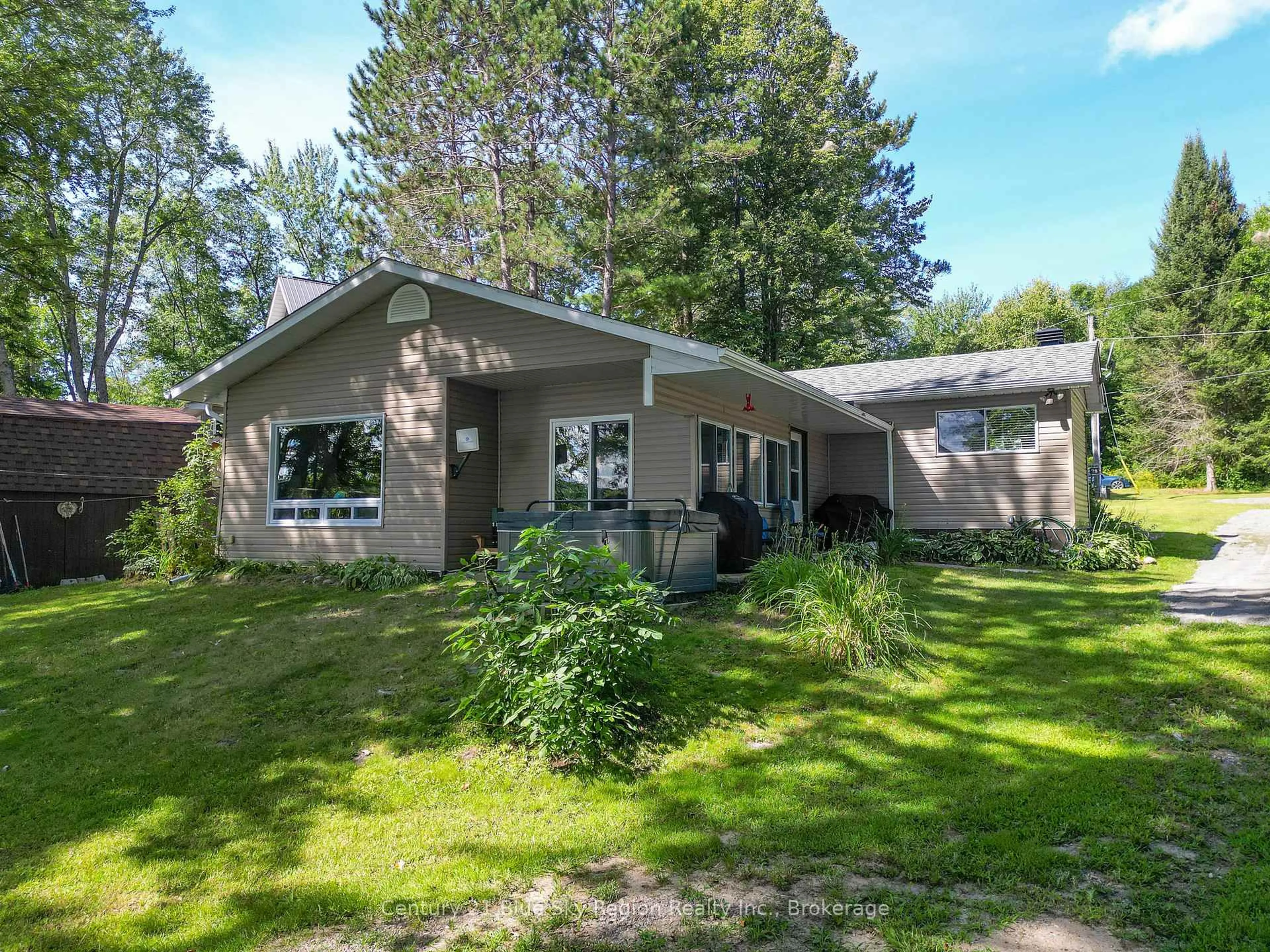 Home with vinyl exterior material, unknown for 28 Andrews Lane, Bonfield Ontario P0H 1E0