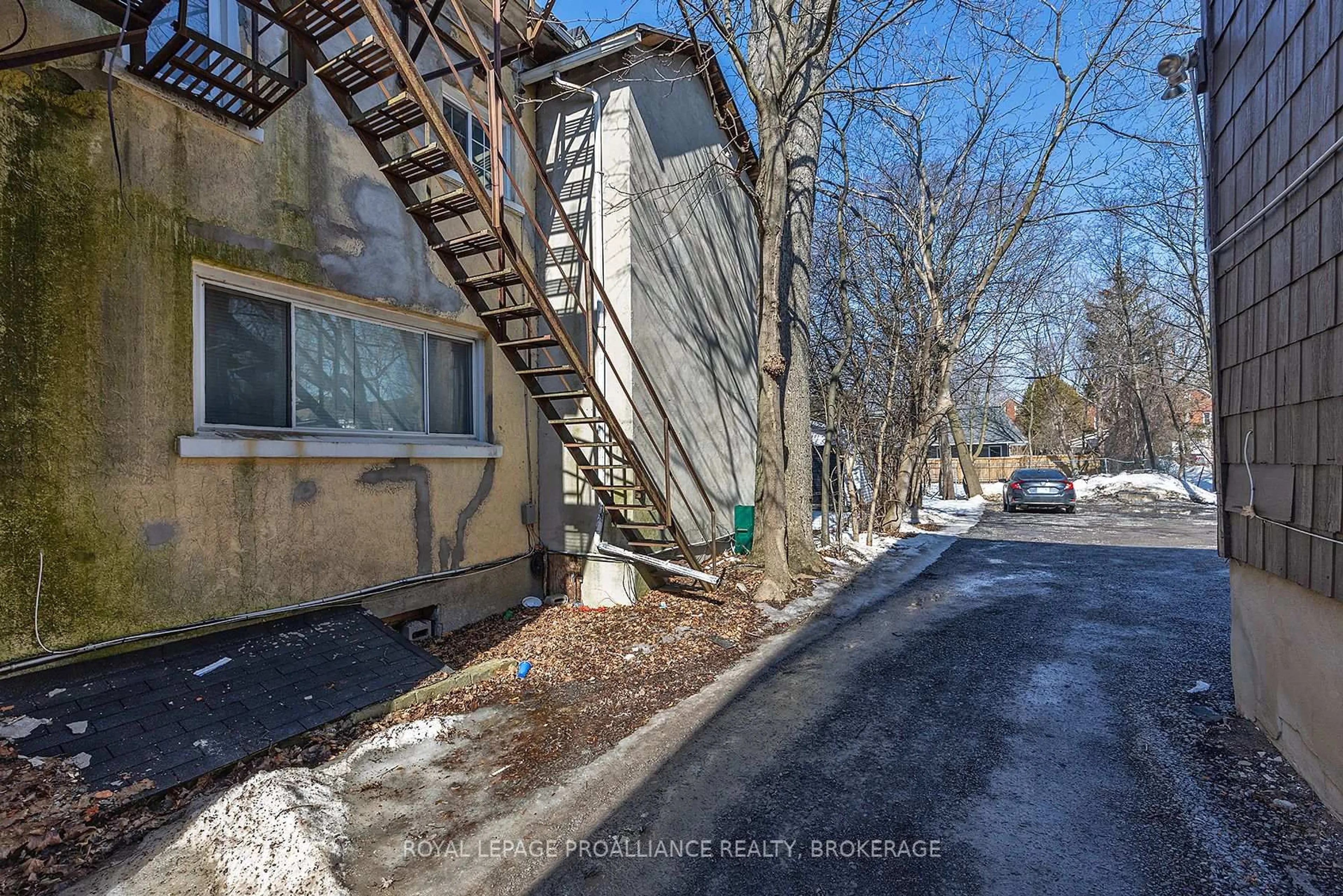 Unknown for 521 Johnson St, Kingston Ontario K7L 1Z7
