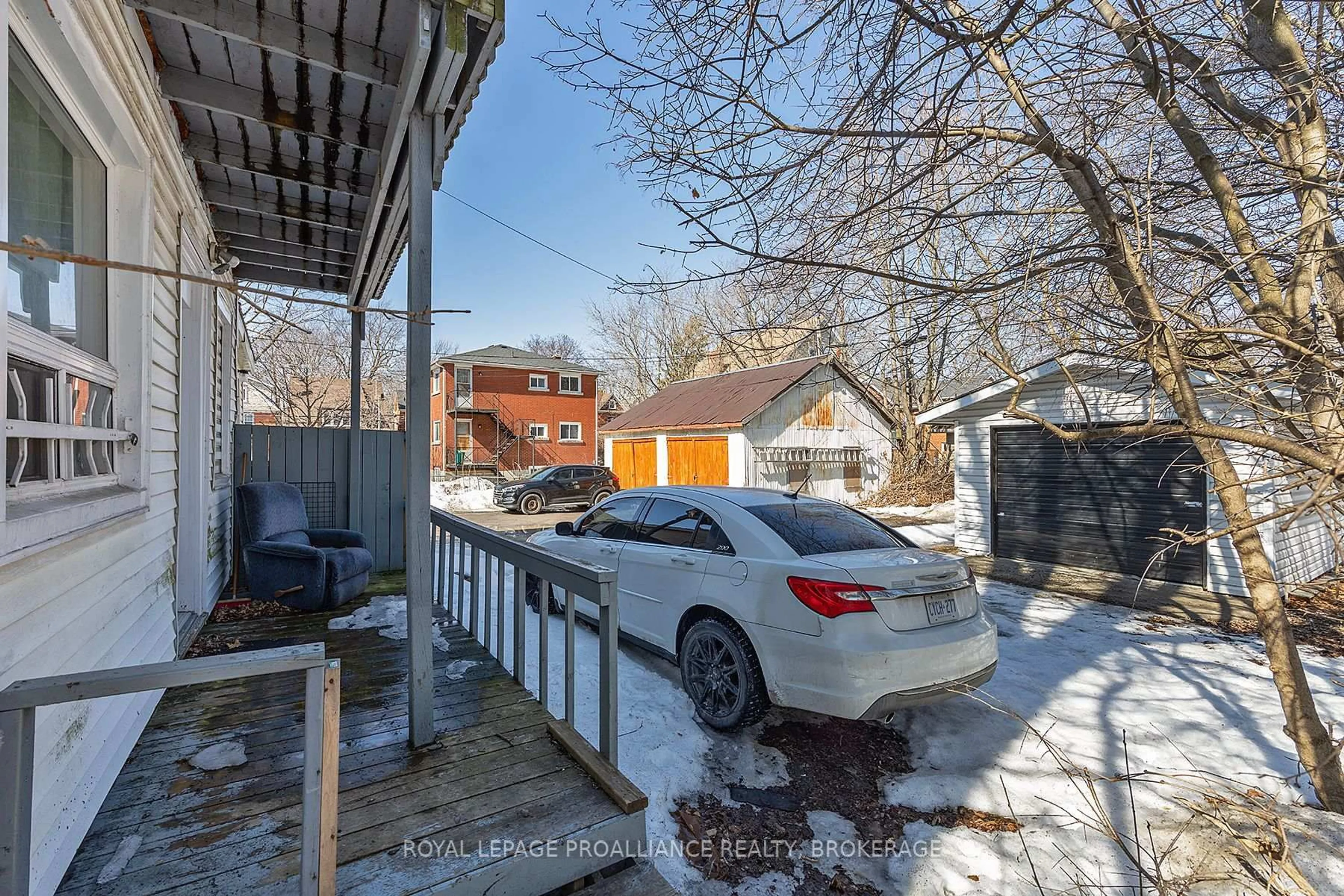 A pic from outside/outdoor area/front of a property/back of a property/a pic from drone, street for 521 Johnson St, Kingston Ontario K7L 1Z7