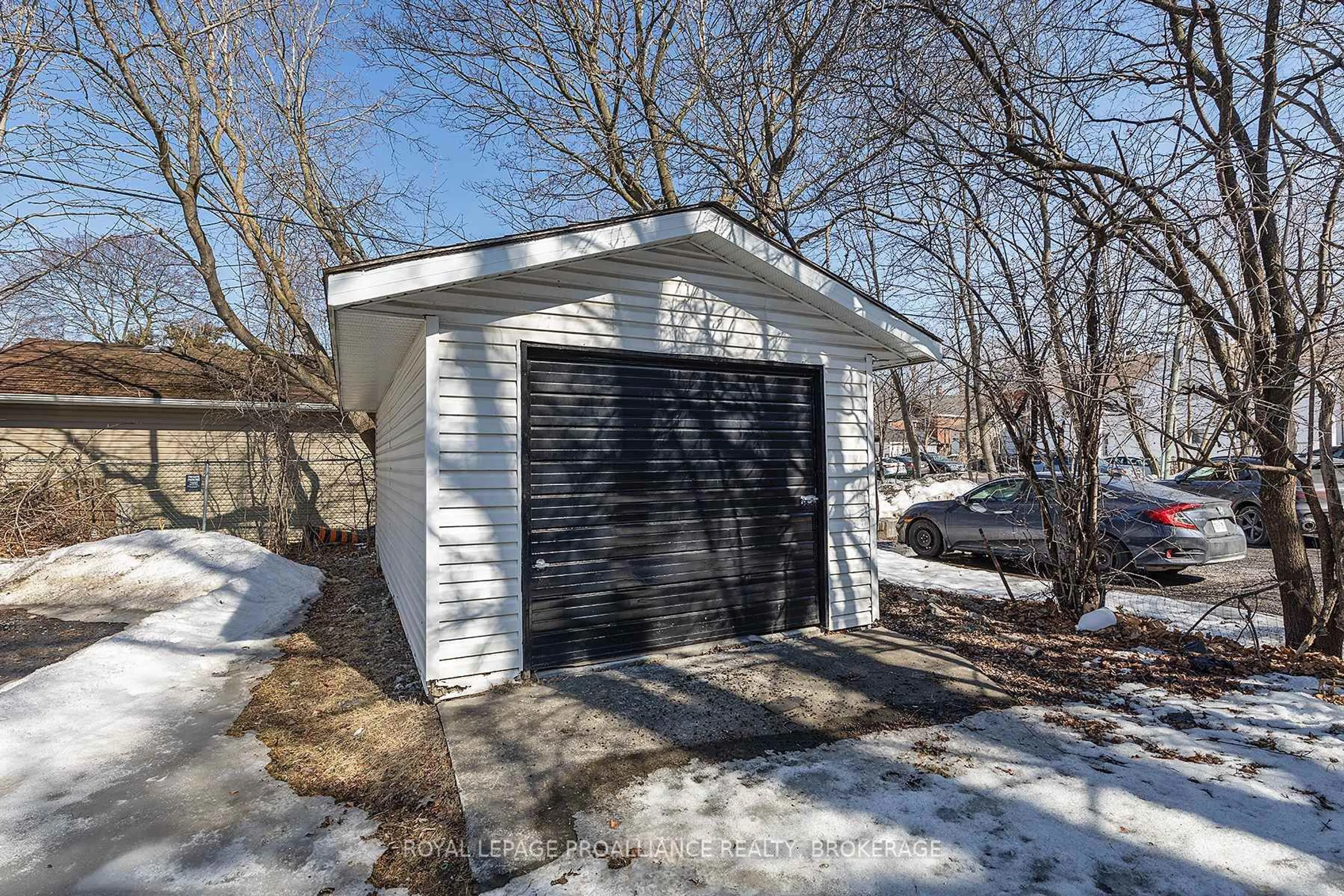 Shed for 521 Johnson St, Kingston Ontario K7L 1Z7