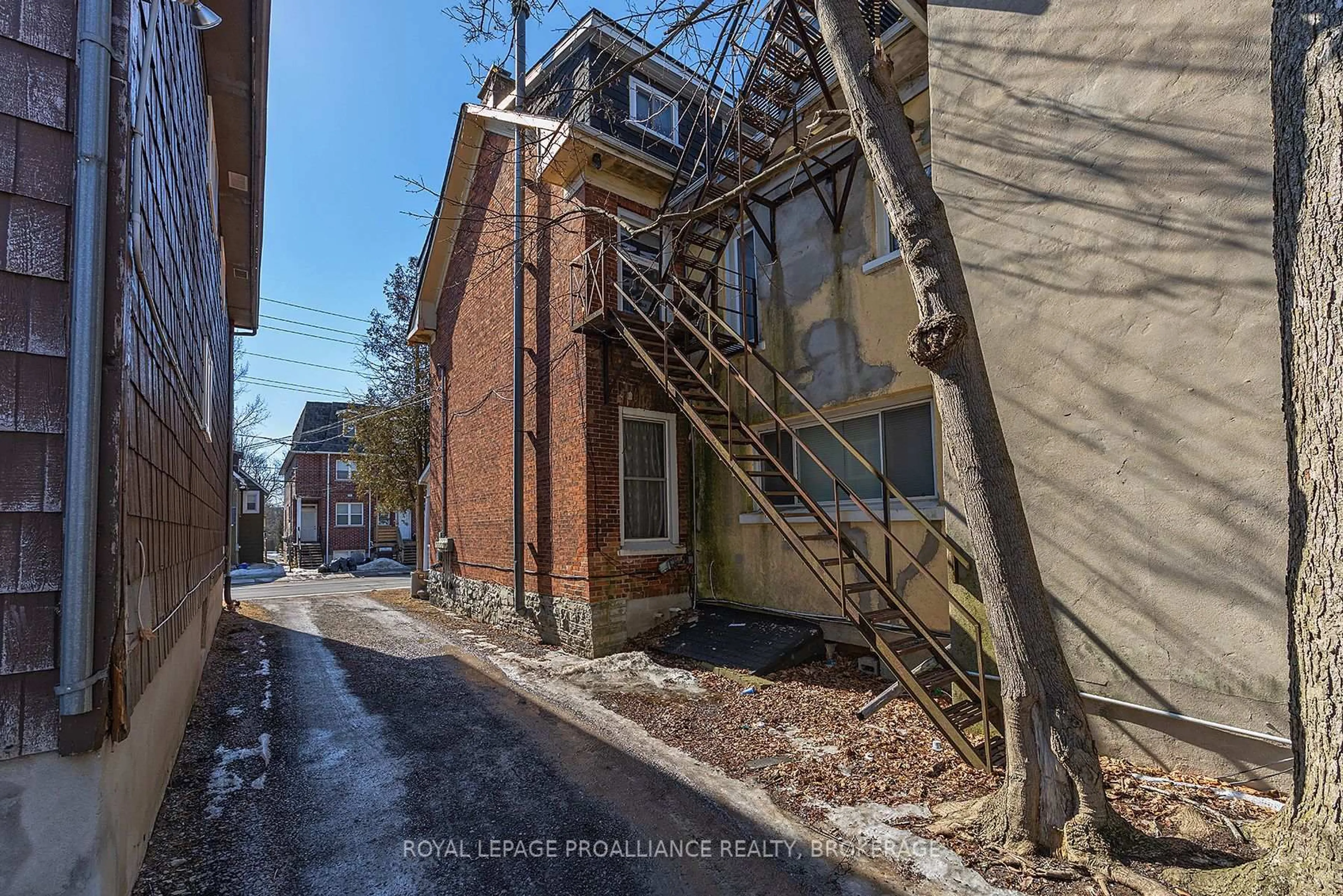 Unknown for 521 Johnson St, Kingston Ontario K7L 1Z7